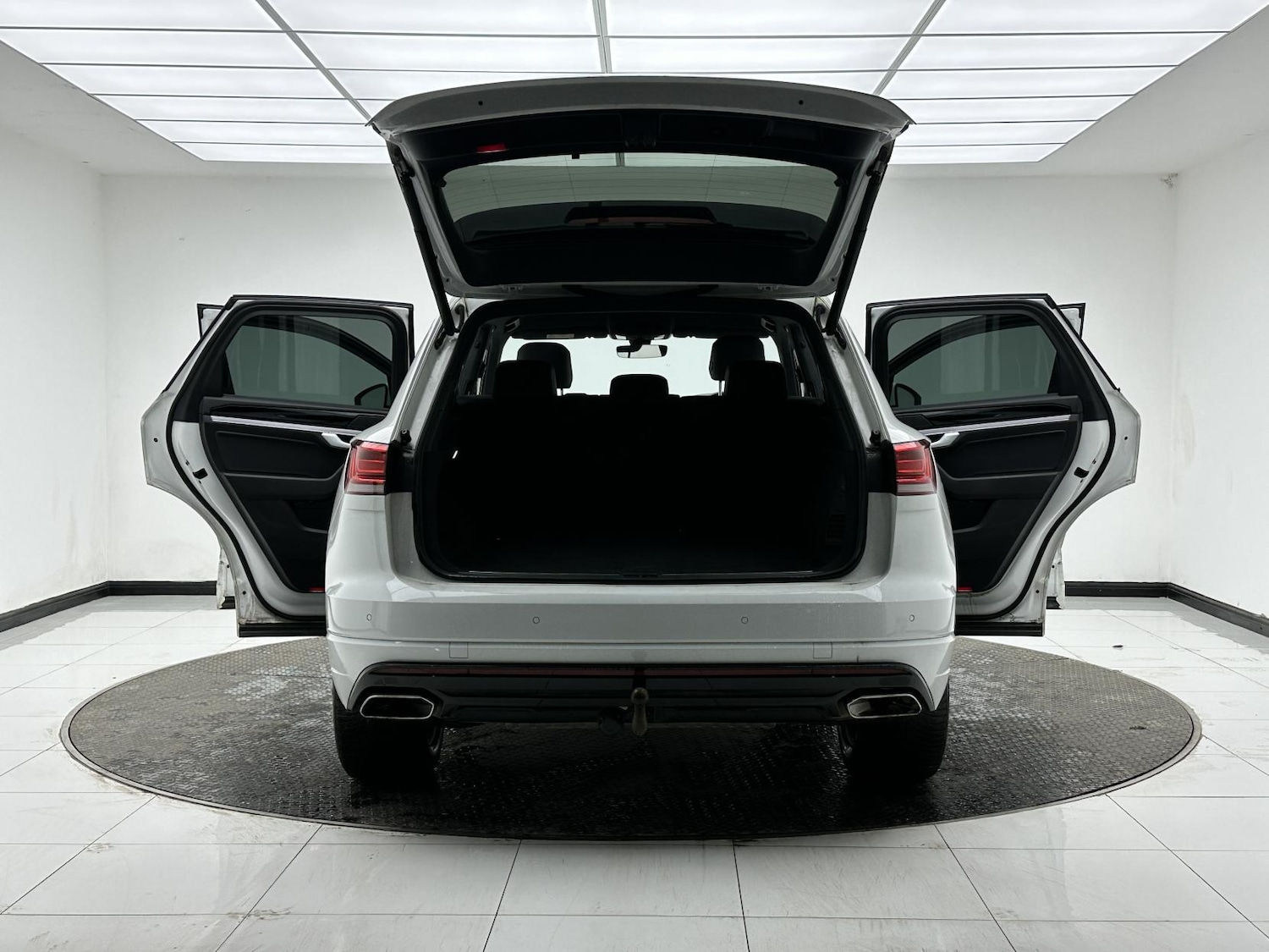 Used Volkswagen Touareg 2019 for sale - 77466066: Photo 12