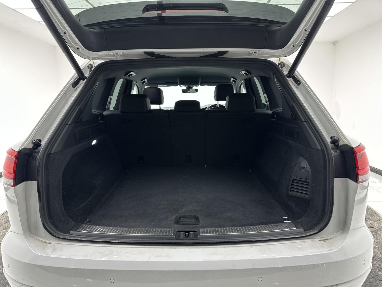 Used Volkswagen Touareg 2019 for sale - 77466066: Photo 23