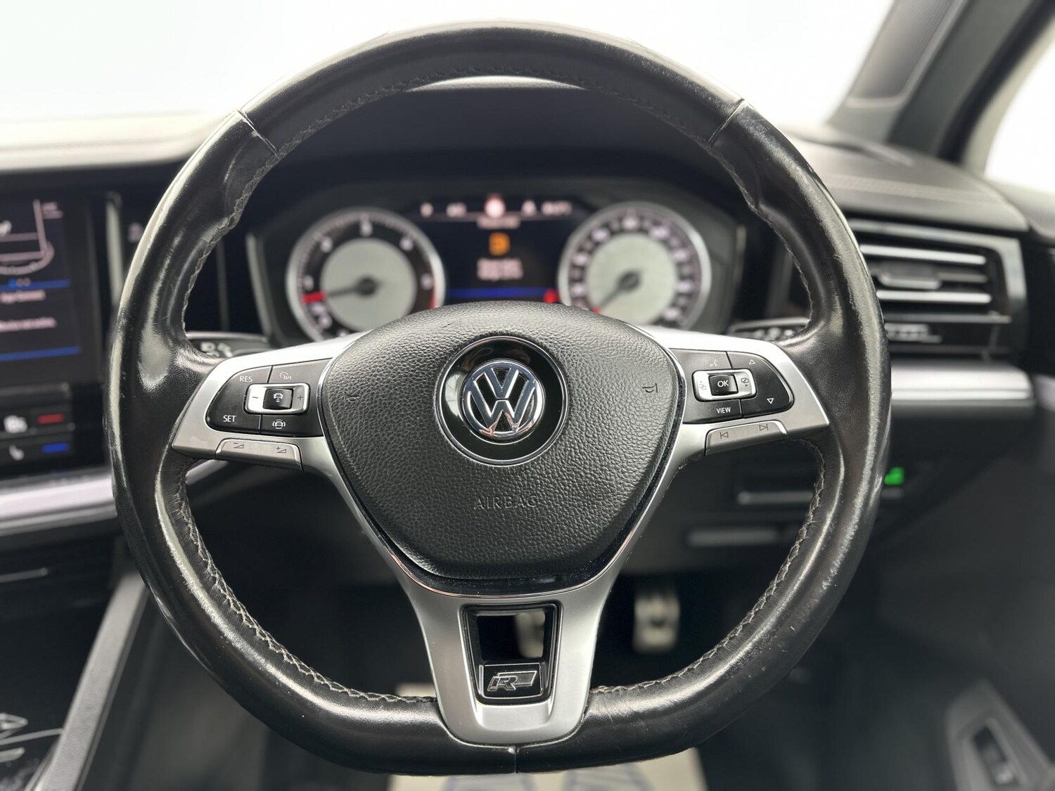 Used Volkswagen Touareg 2019 for sale - 77466066: Photo 37