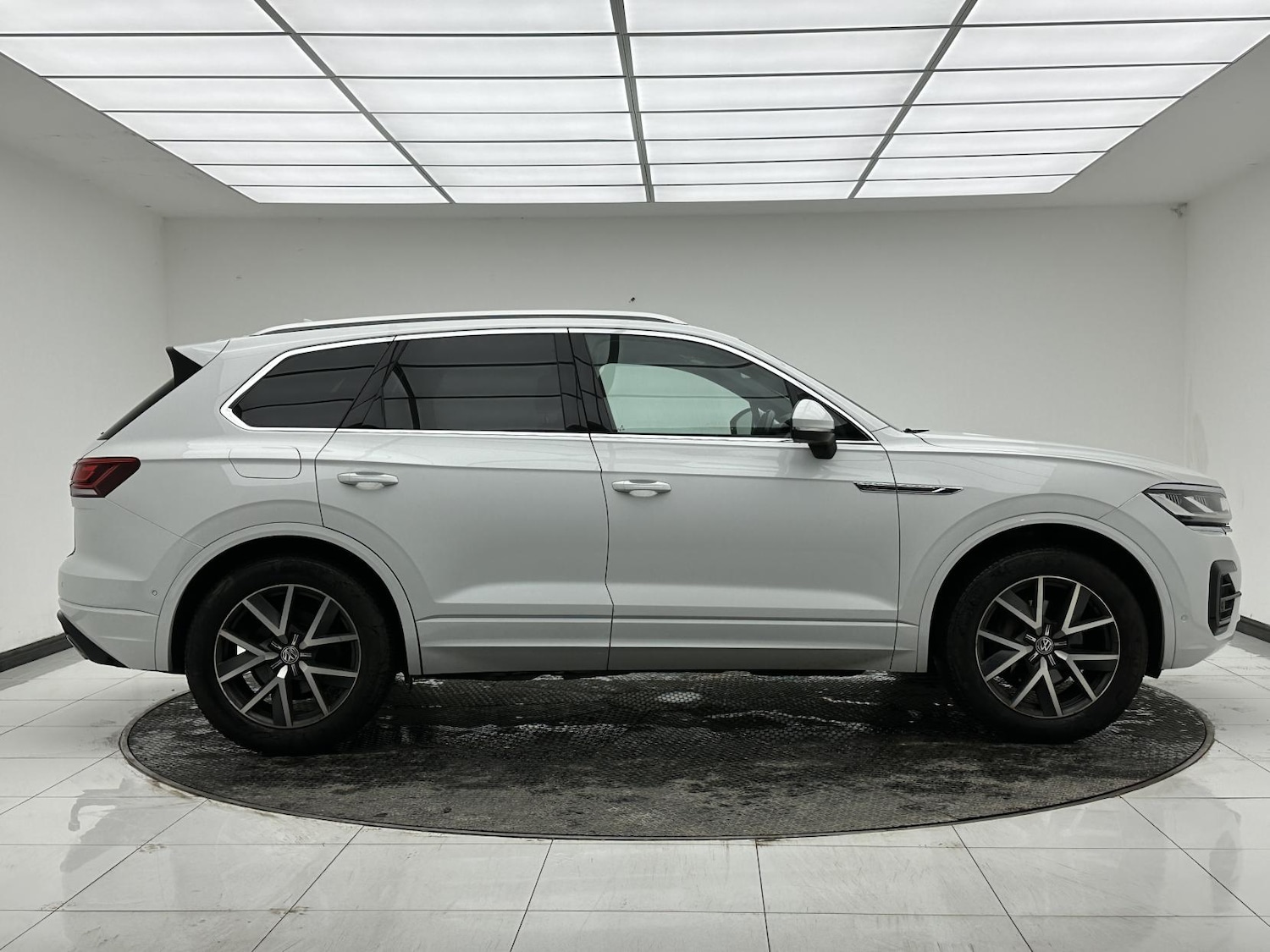 Used Volkswagen Touareg 2019 for sale - 77466066: Photo 9