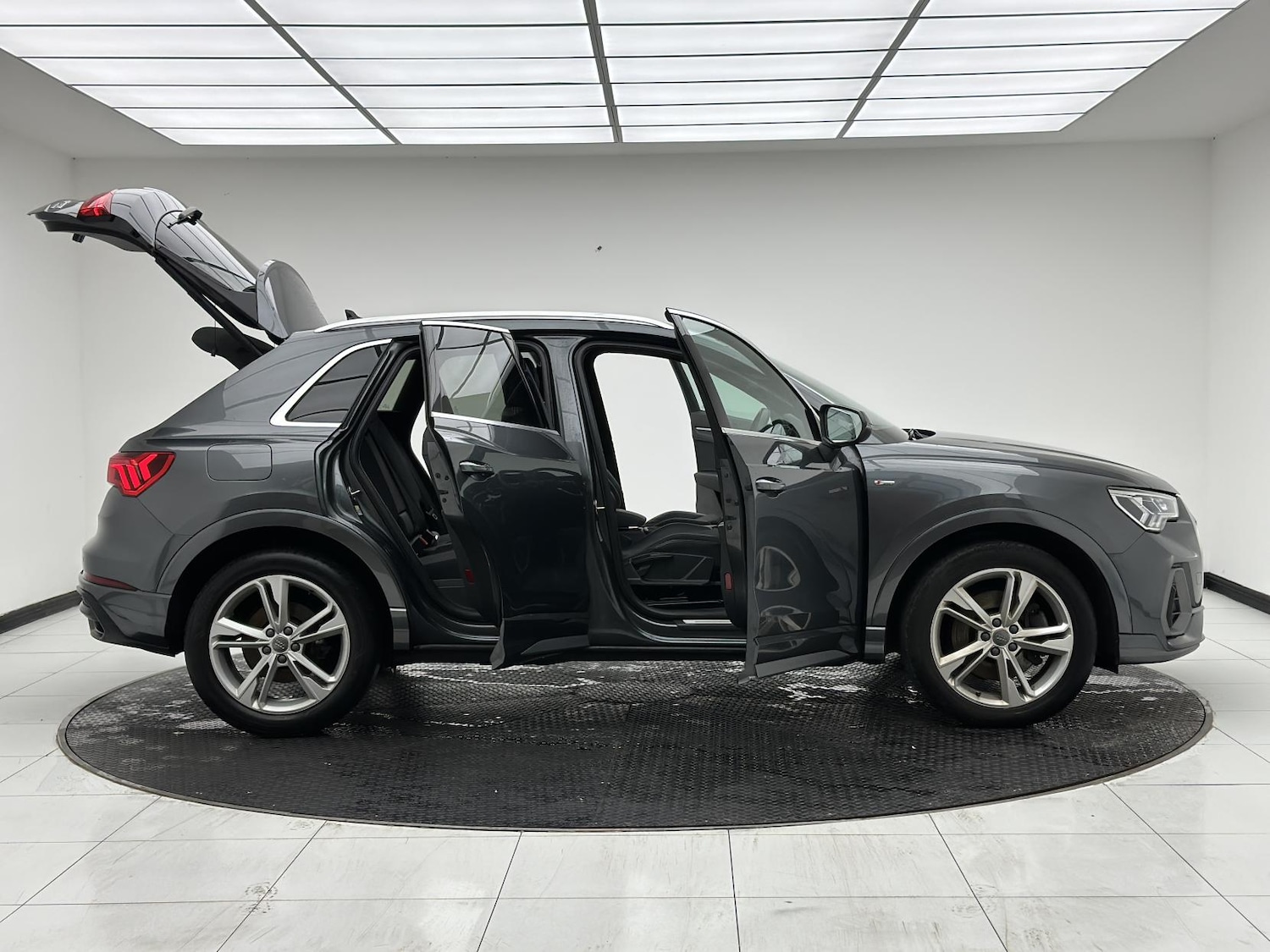 Used Audi Q3 2019 for sale - 76722780: Photo 11