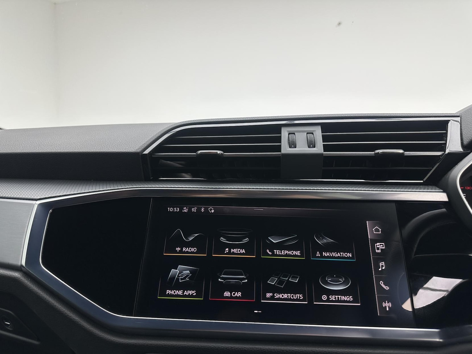 Used Audi Q3 2019 for sale - 76722780: Photo 52