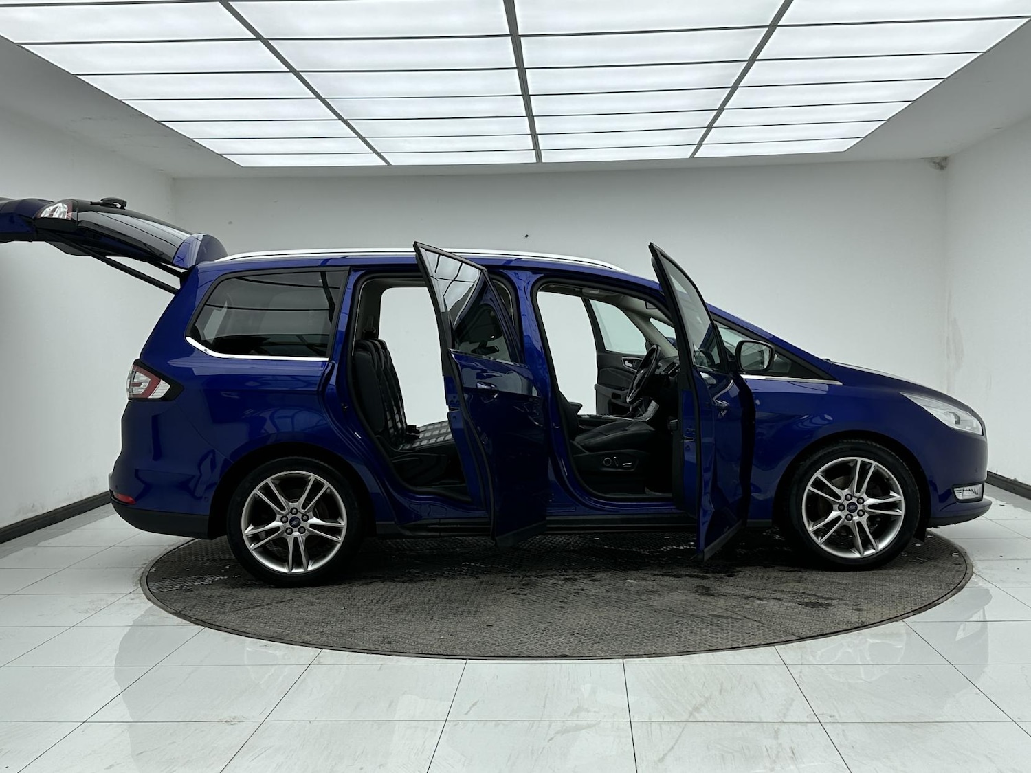 Used Ford Galaxy 2017 for sale - 77736223: Photo 13