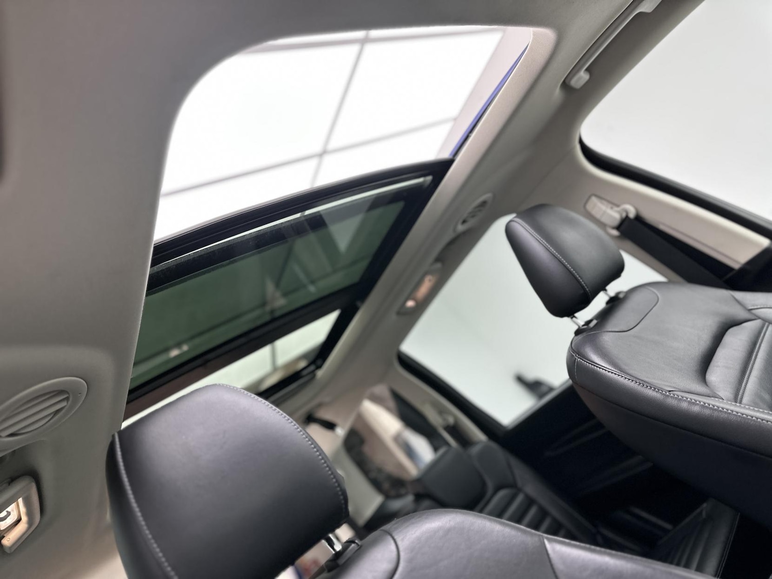 Used Ford Galaxy 2017 for sale - 77736223: Photo 16