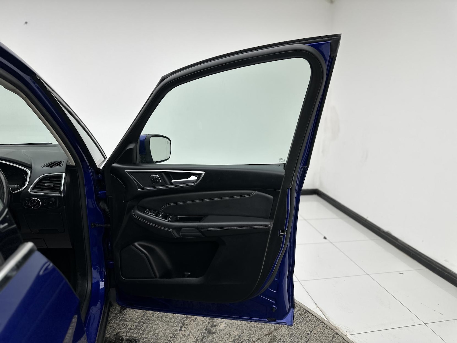 Used Ford Galaxy 2017 for sale - 77736223: Photo 17