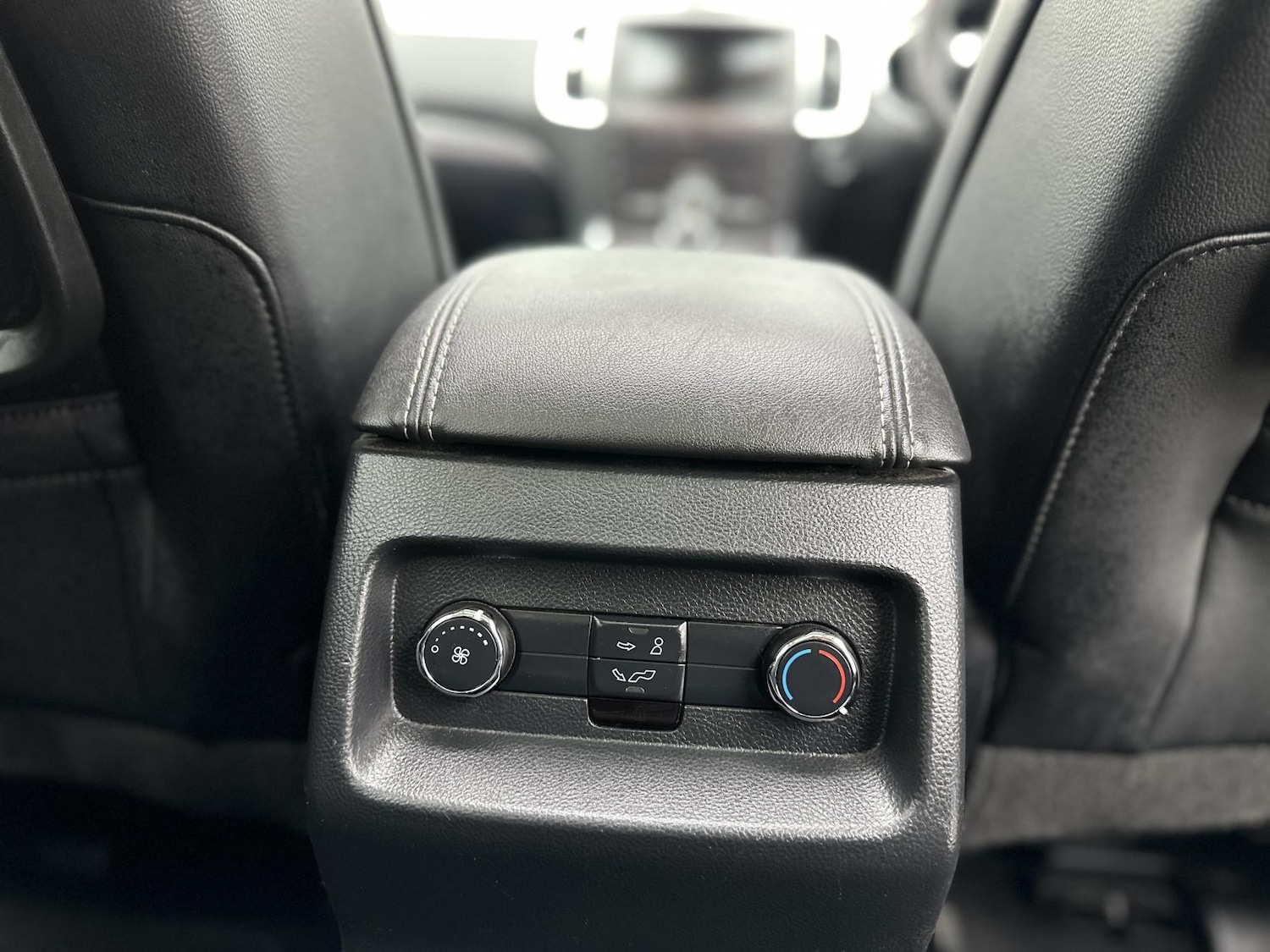 Used Ford Galaxy 2017 for sale - 77736223: Photo 23