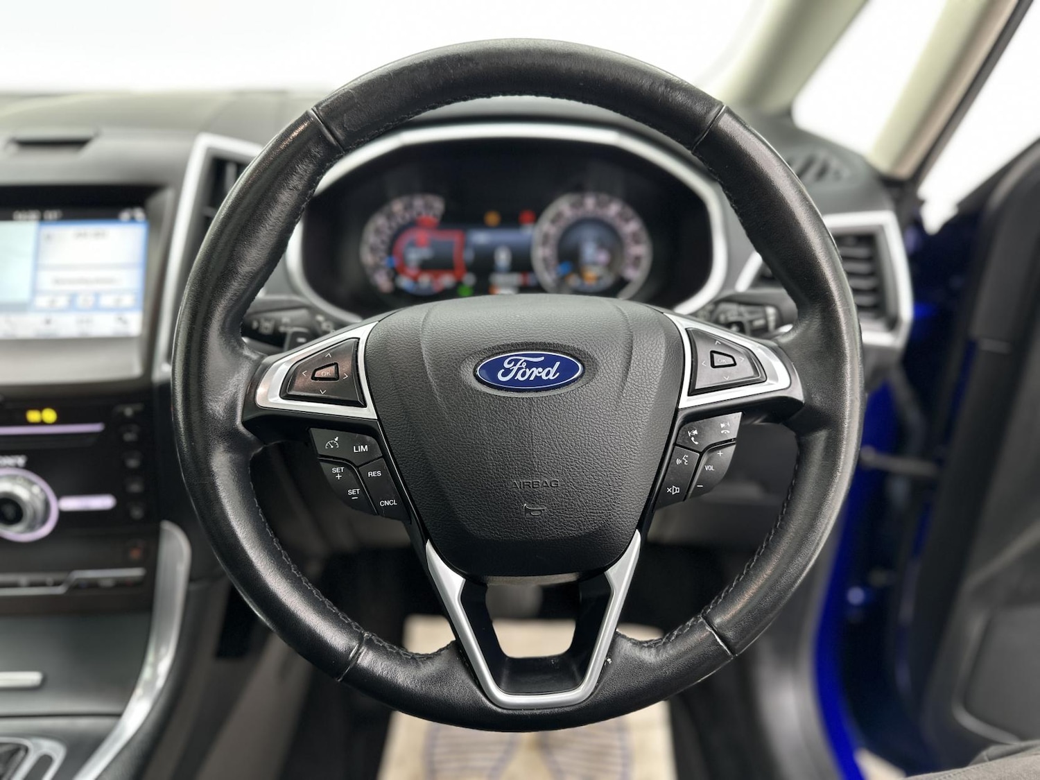 Used Ford Galaxy 2017 for sale - 77736223: Photo 44