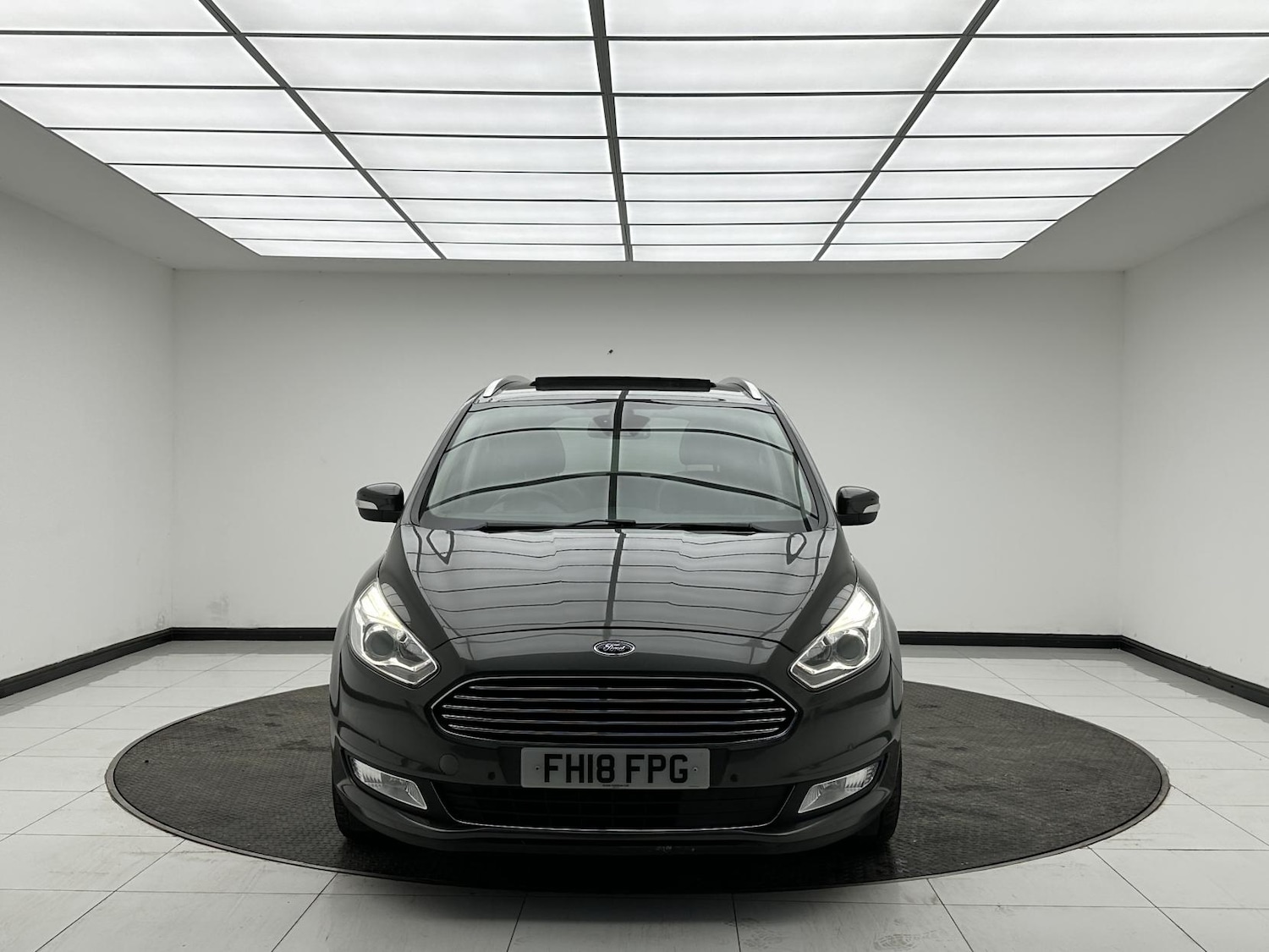 Used Ford Galaxy 2018 for sale - 77049396: Photo 2