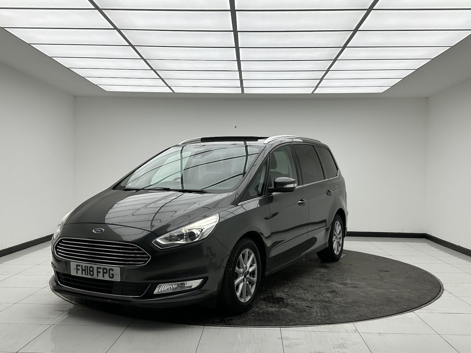 Used Ford Galaxy 2018 for sale - 77049396: Photo 3