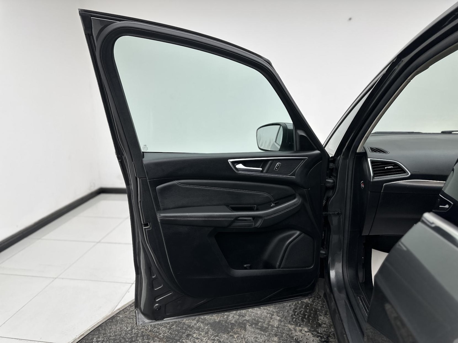 Used Ford Galaxy 2018 for sale - 77049396: Photo 37