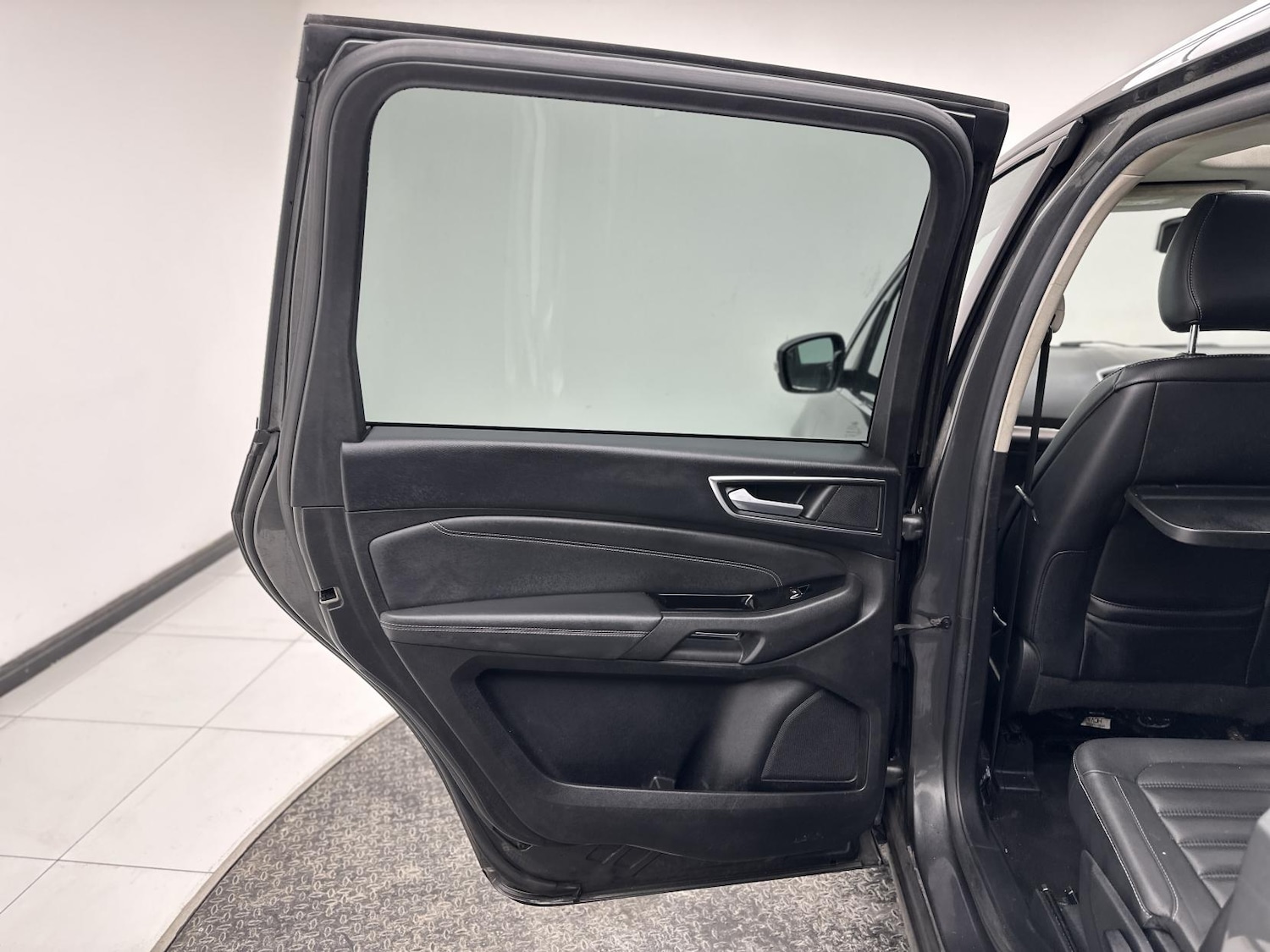 Used Ford Galaxy 2018 for sale - 77049396: Photo 41