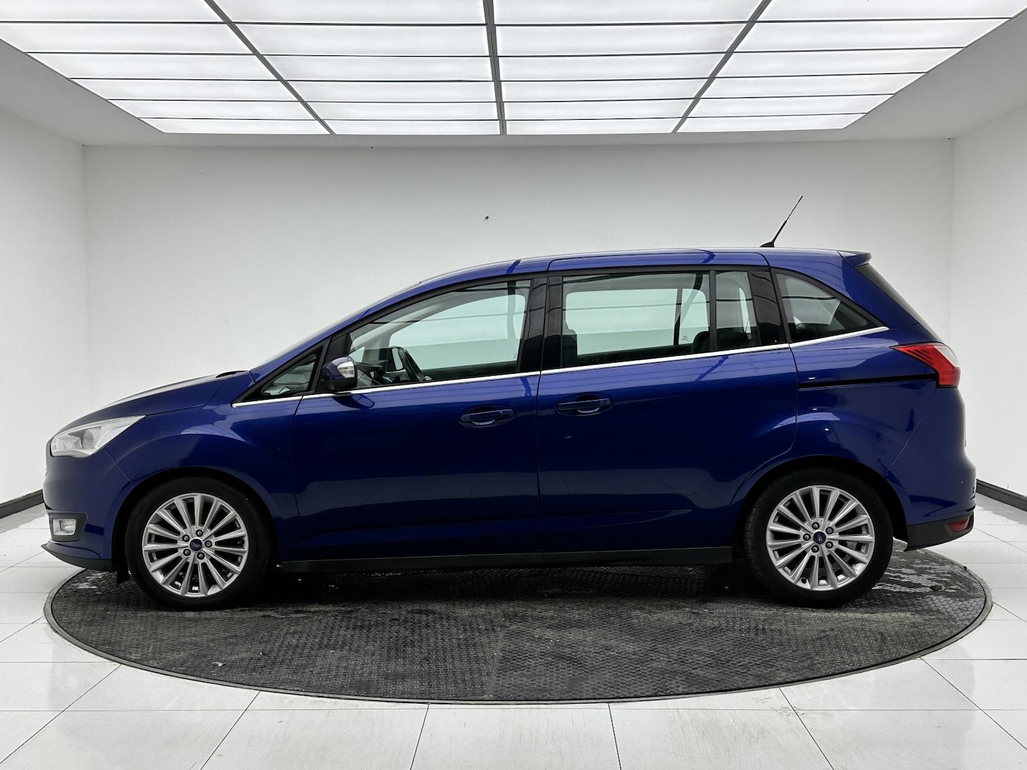 Used Ford Grand C-Max 2015 for sale - 76864289: Photo 10