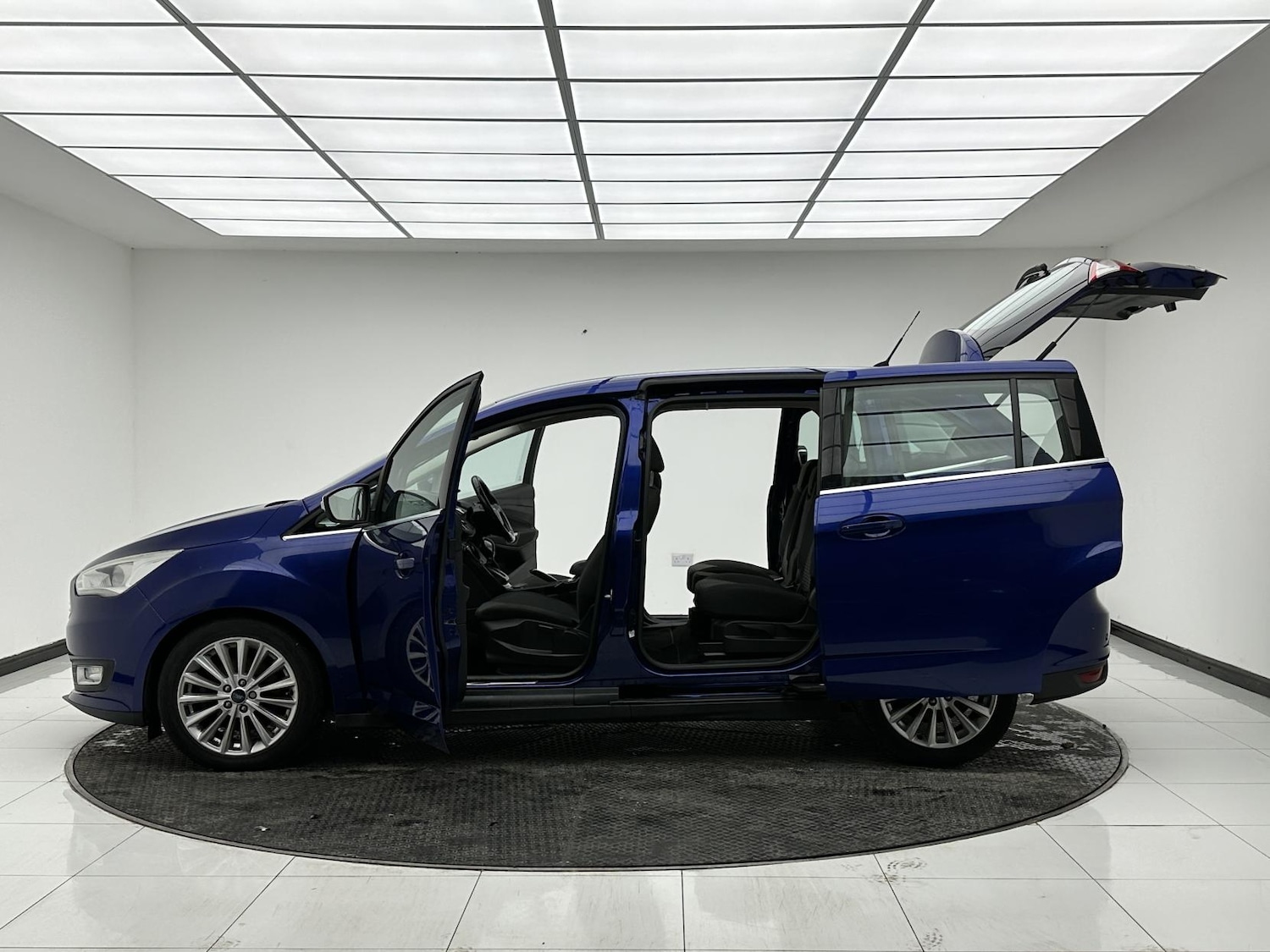 Used Ford Grand C-Max 2015 for sale - 76864289: Photo 12