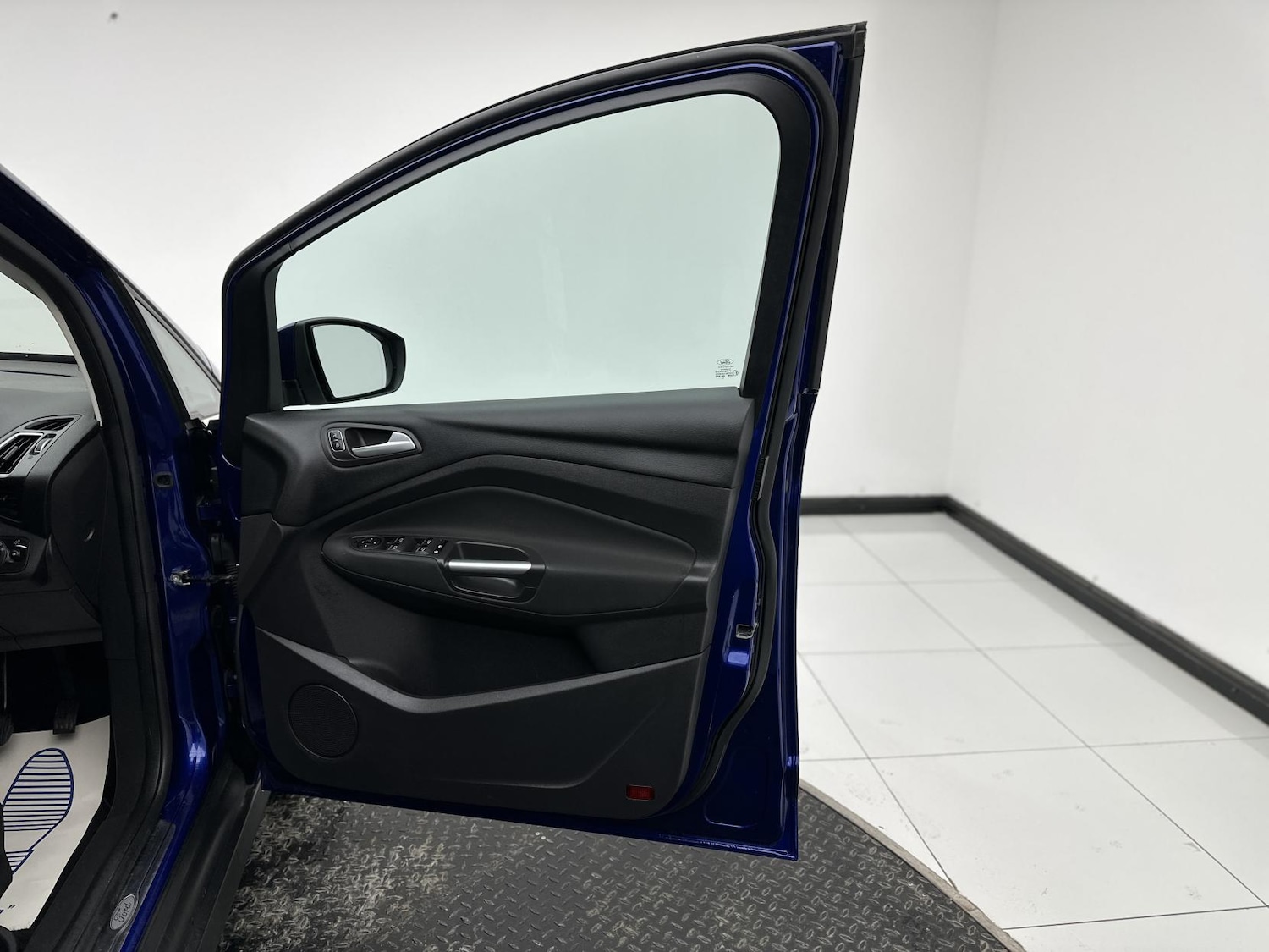 Used Ford Grand C-Max 2015 for sale - 76864289: Photo 18