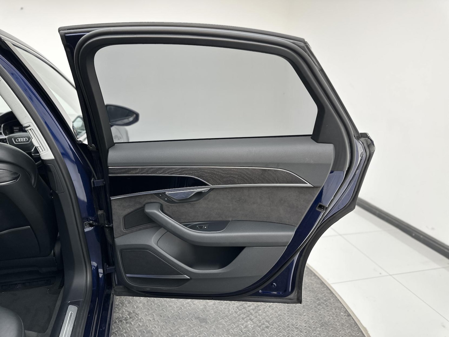 Vehicle 29