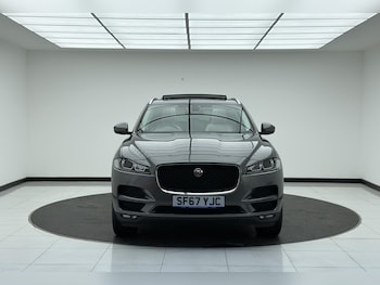 Used Jaguar F-Pace 2017 for sale - 76067754: Photo