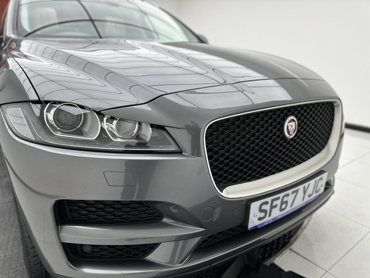Used Jaguar F-Pace 2017 for sale - 76067754: Photo 38