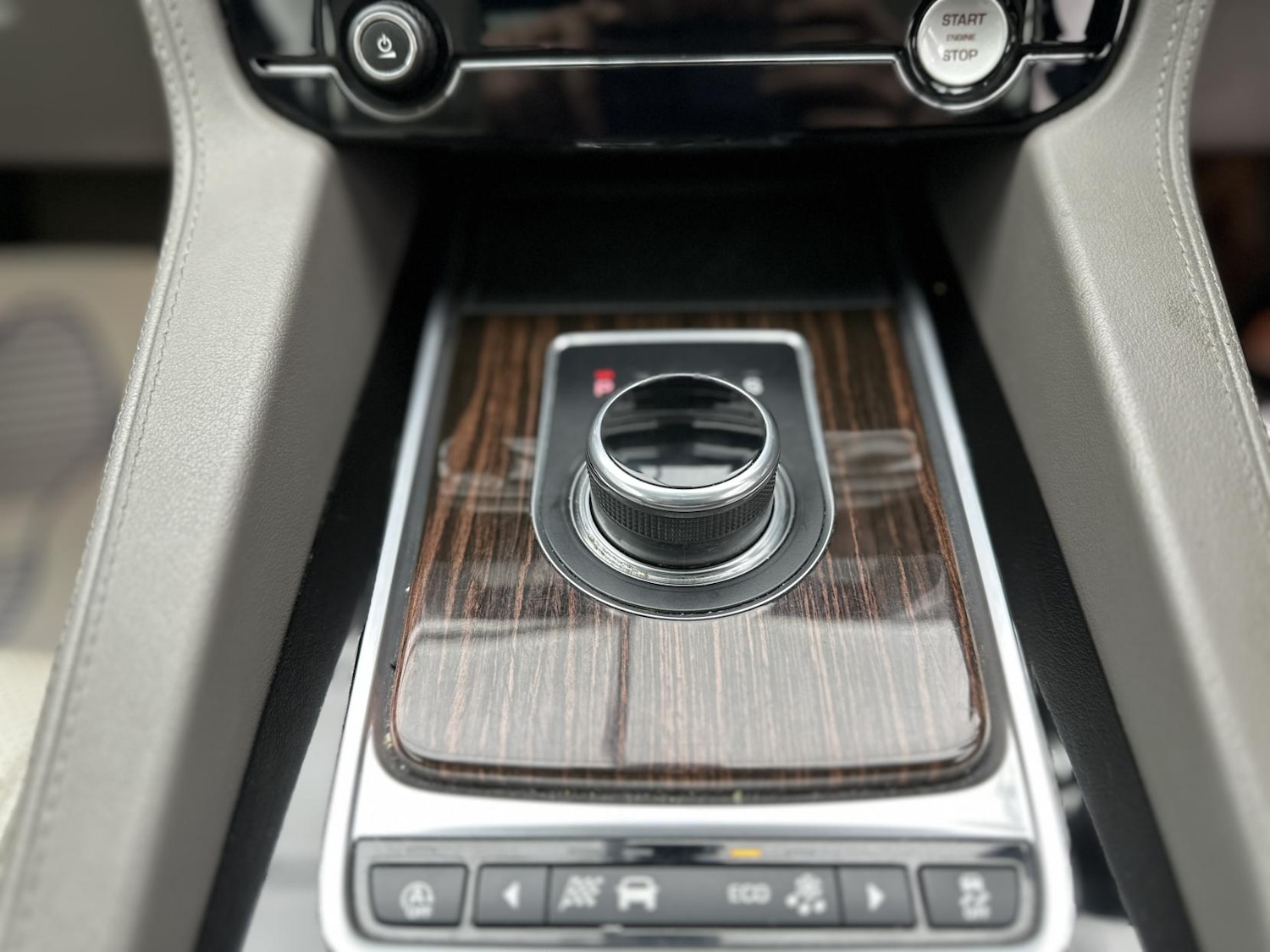 Used Jaguar F-Pace 2017 for sale - 76067754: Photo 46