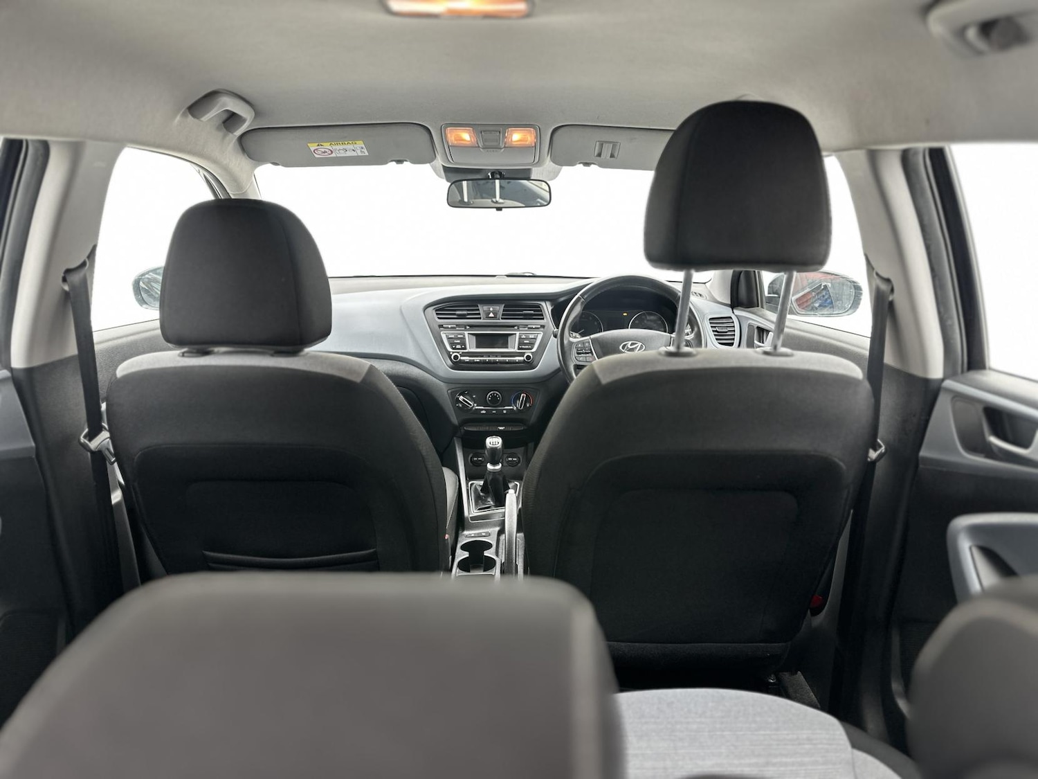 Used Hyundai i20 2015 for sale - 77669440: Photo 17