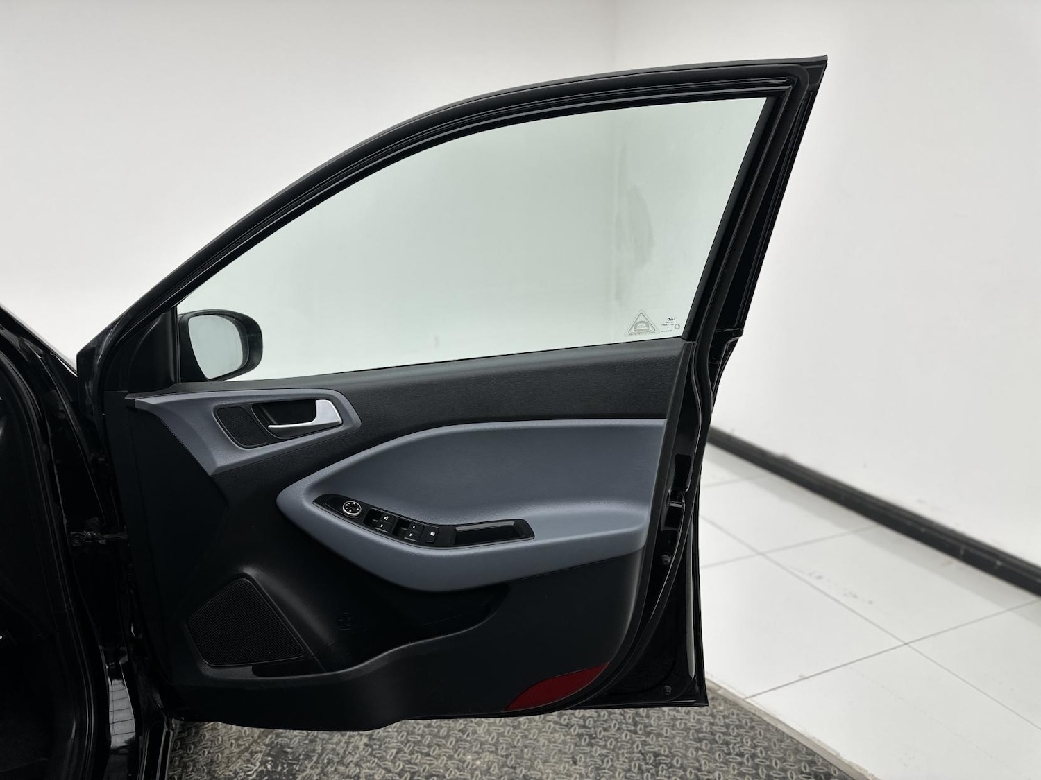 Used Hyundai i20 2015 for sale - 77669440: Photo 19