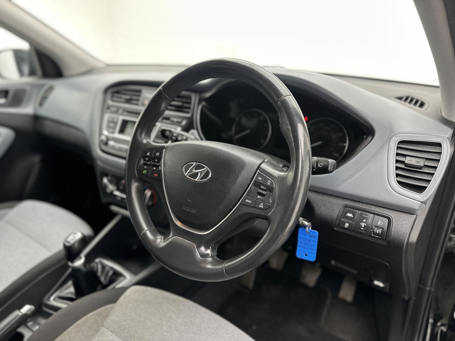 Used Hyundai i20 2015 for sale - 77669440: Photo 22