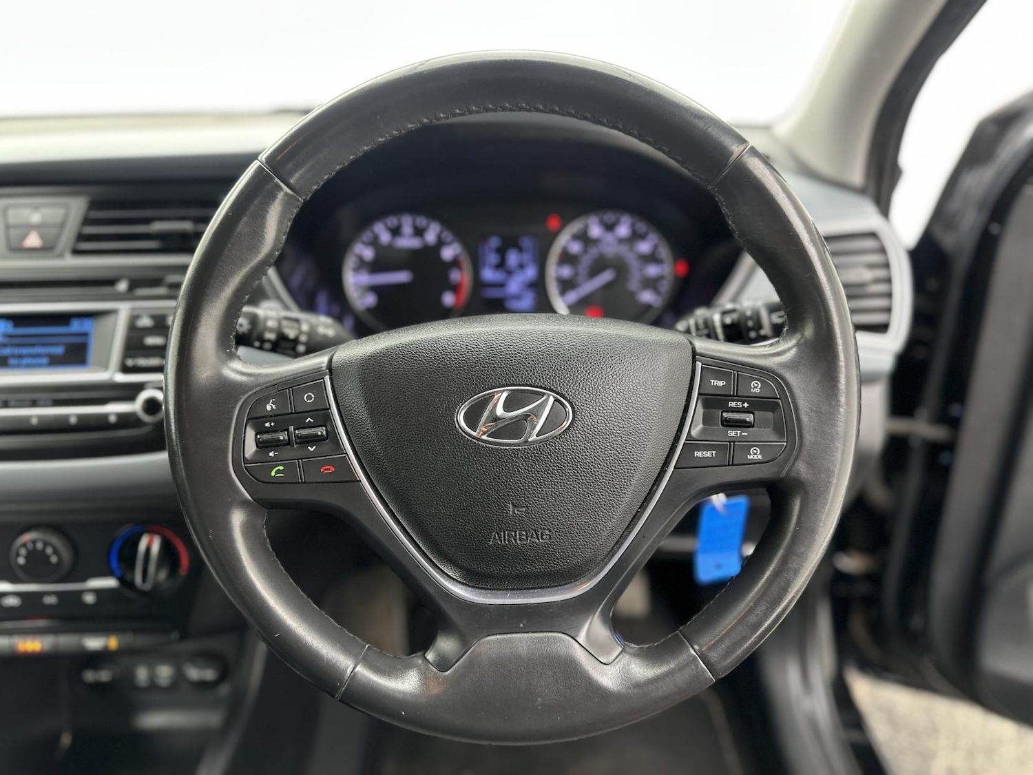 Used Hyundai i20 2015 for sale - 77669440: Photo 26