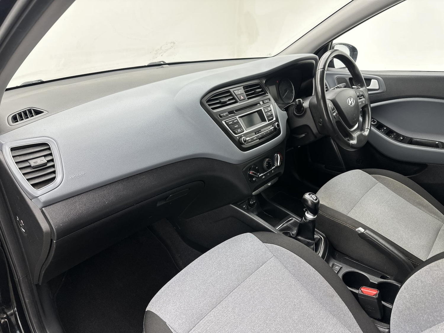 Used Hyundai i20 2015 for sale - 77669440: Photo 36