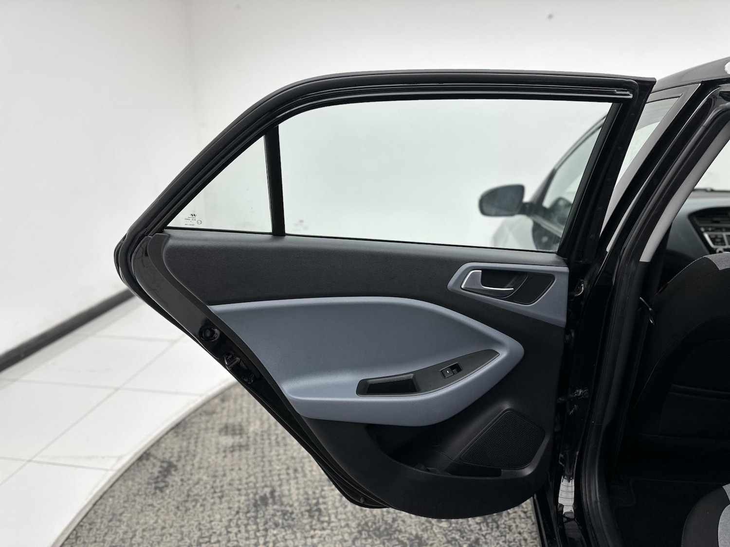 Used Hyundai i20 2015 for sale - 77669440: Photo 37