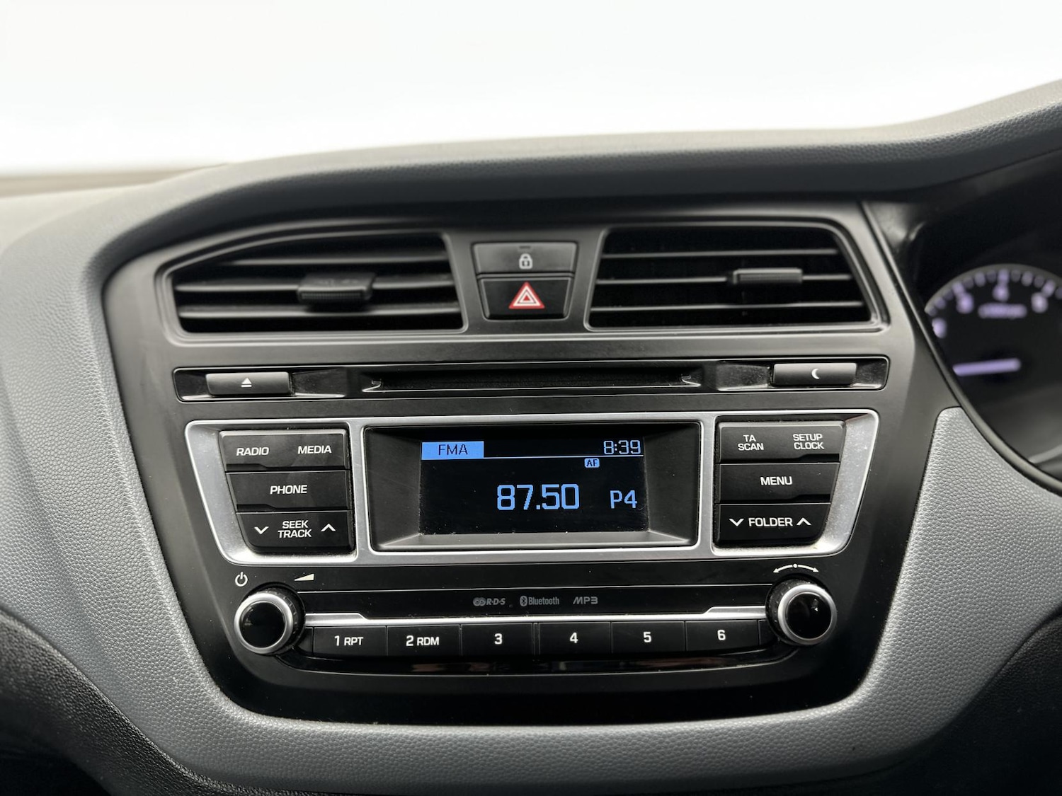 Used Hyundai i20 2015 for sale - 77669440: Photo 41