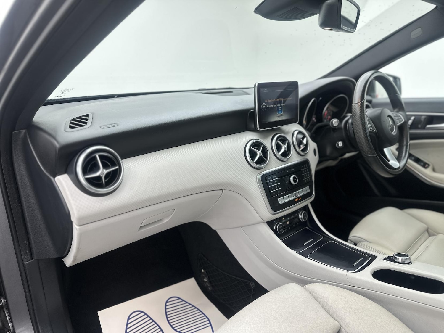 Used Mercedes-Benz A-Class 2015 for sale - 76652978: Photo 42