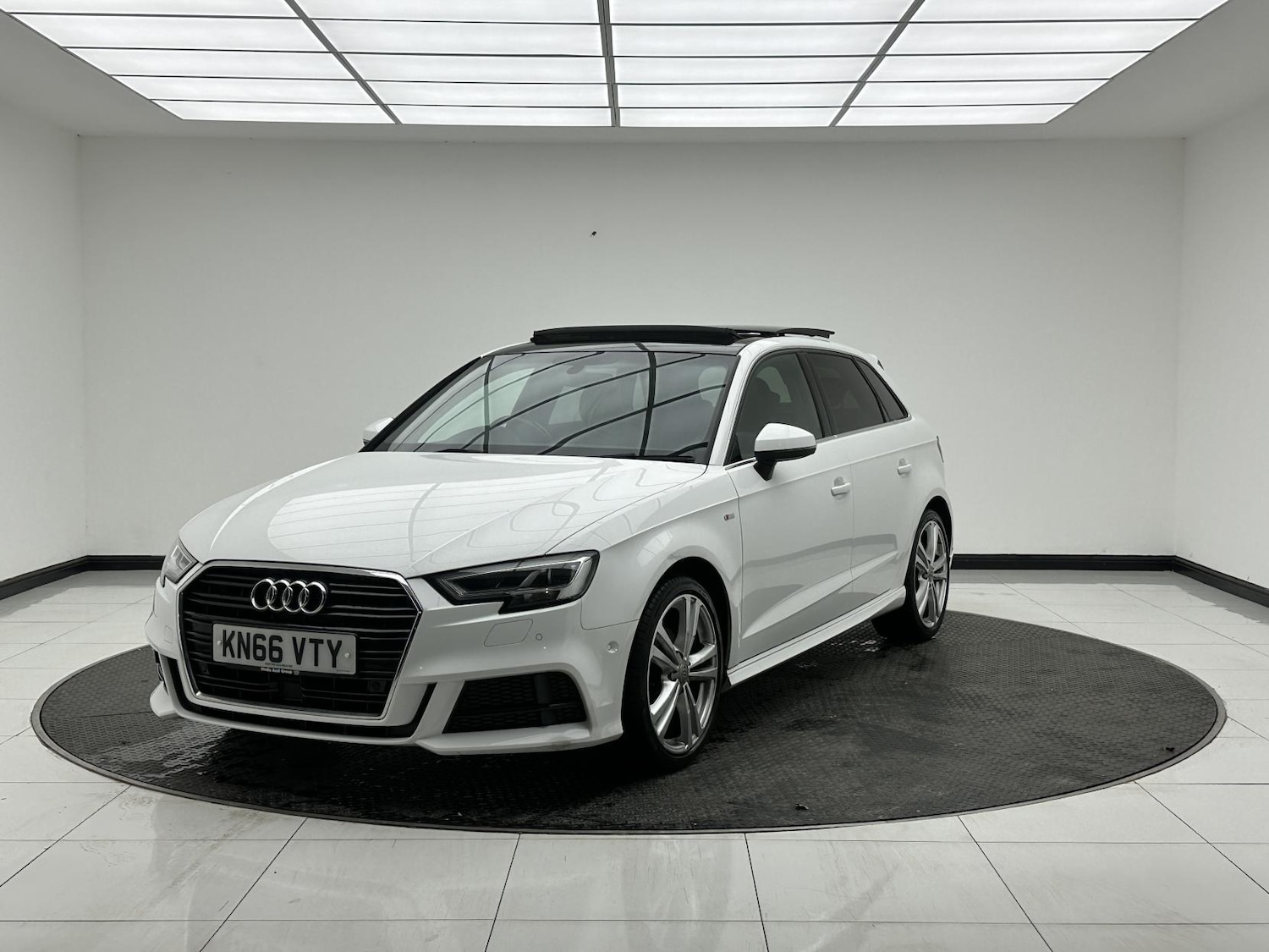 Used Audi A3 2016 for sale - 76606436: Photo 7