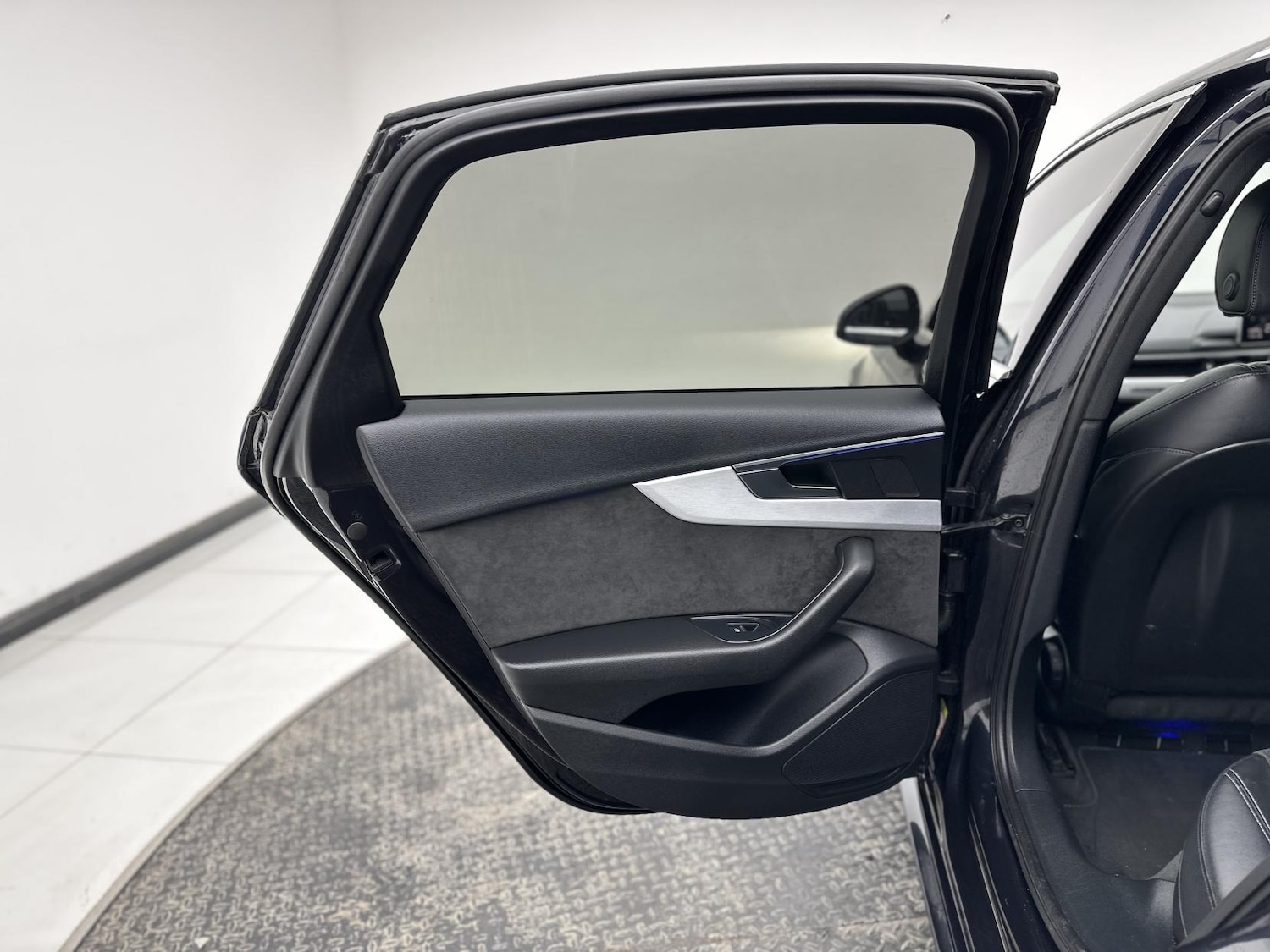 Used Audi A4 2017 for sale - 77063593: Photo 21