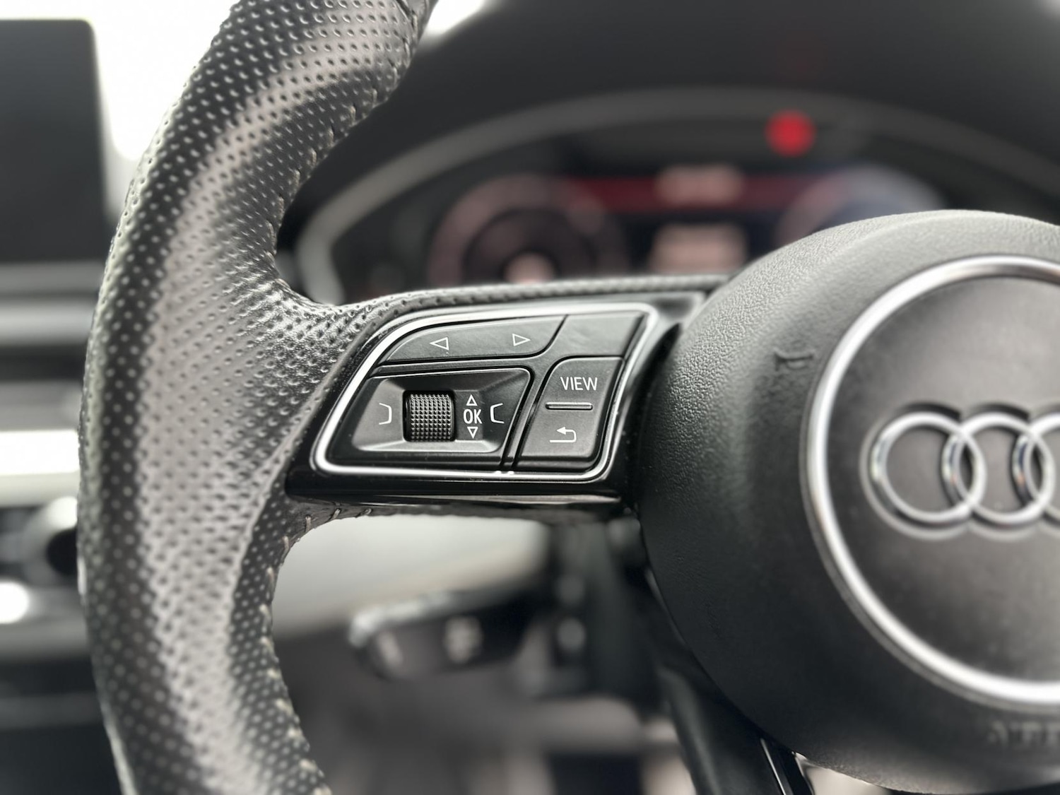 Used Audi A4 2017 for sale - 77063593: Photo 31