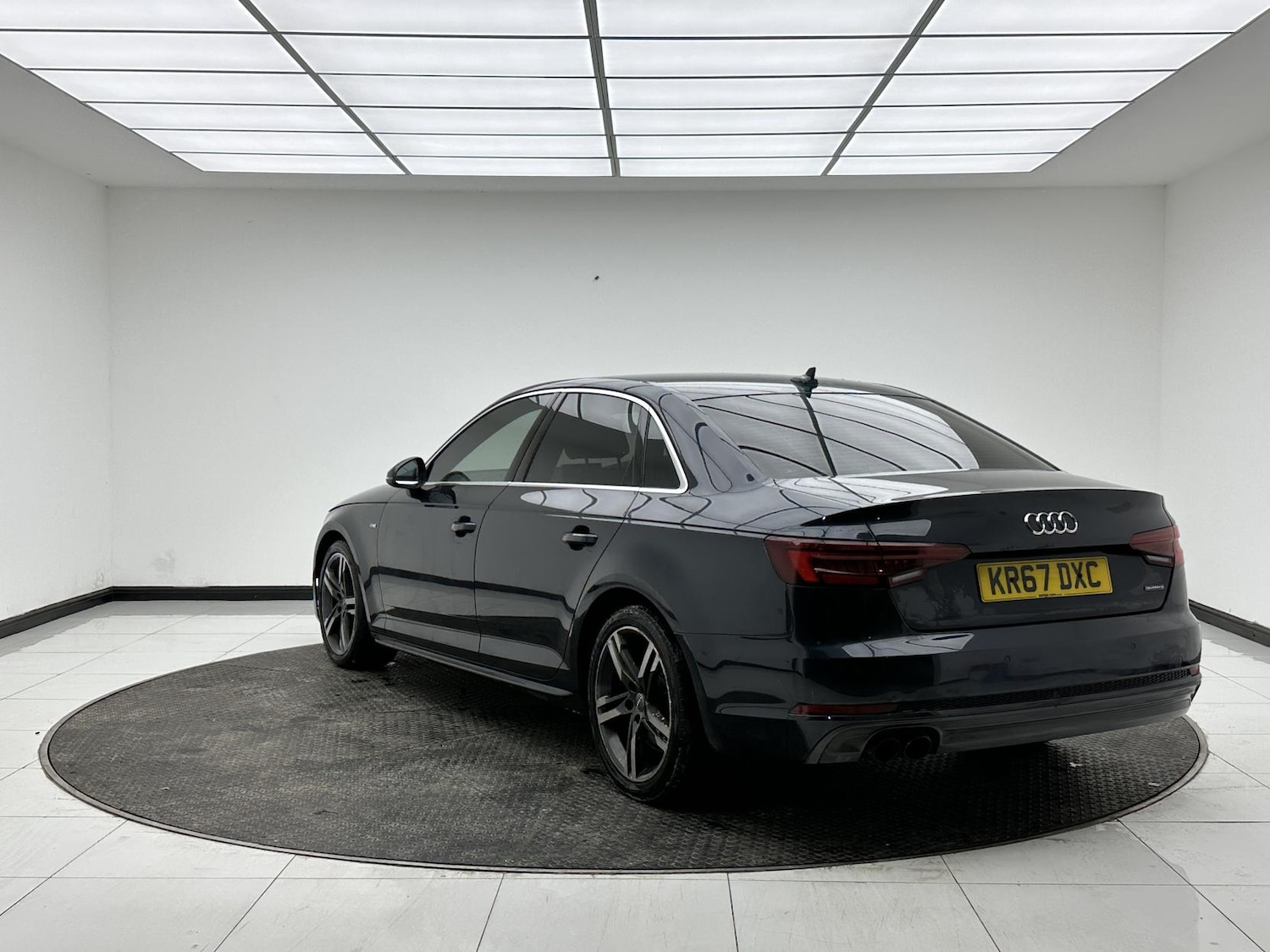 Used Audi A4 2017 for sale - 77063593: Photo 5