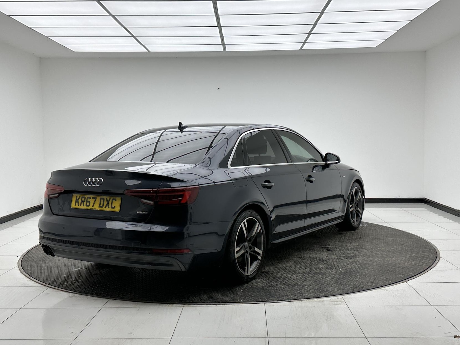 Used Audi A4 2017 for sale - 77063593: Photo 8