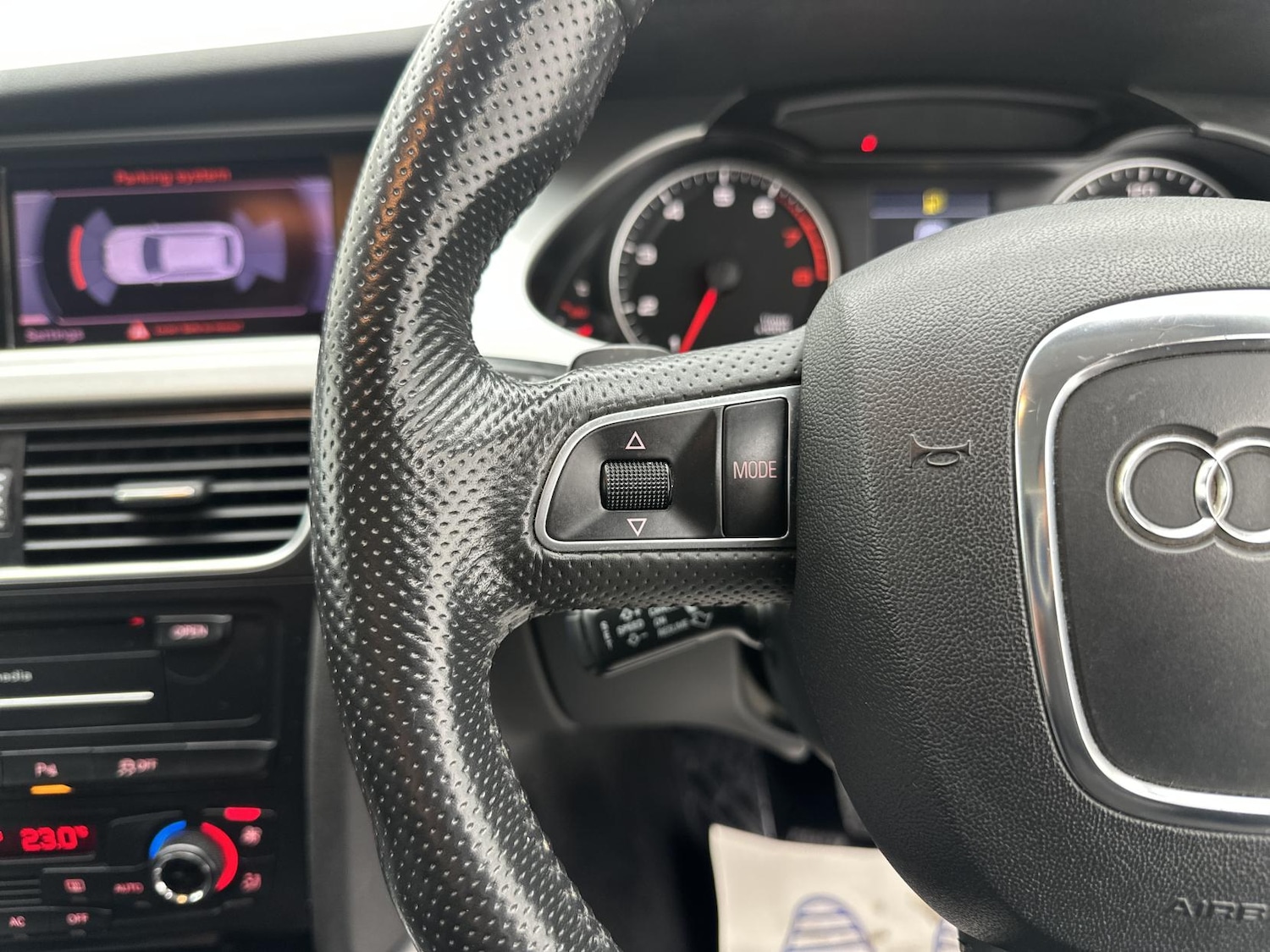 Used Audi A4 2011 for sale - 77385616: Photo 42