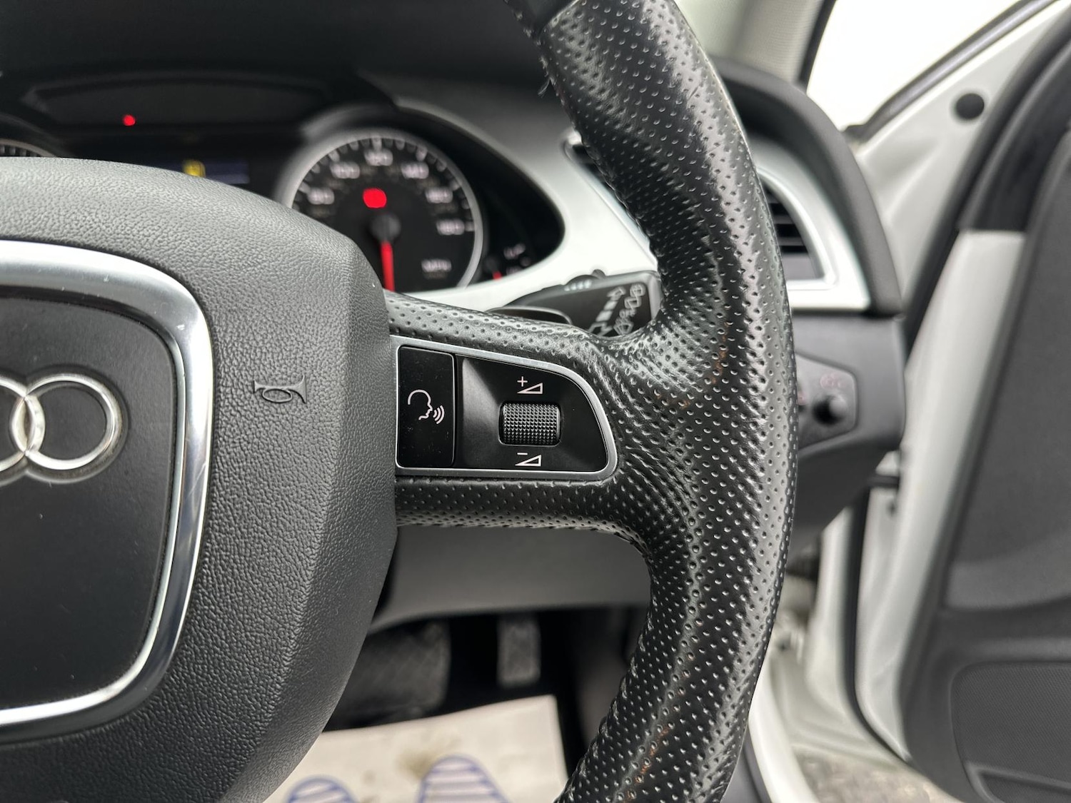 Used Audi A4 2011 for sale - 77385616: Photo 43