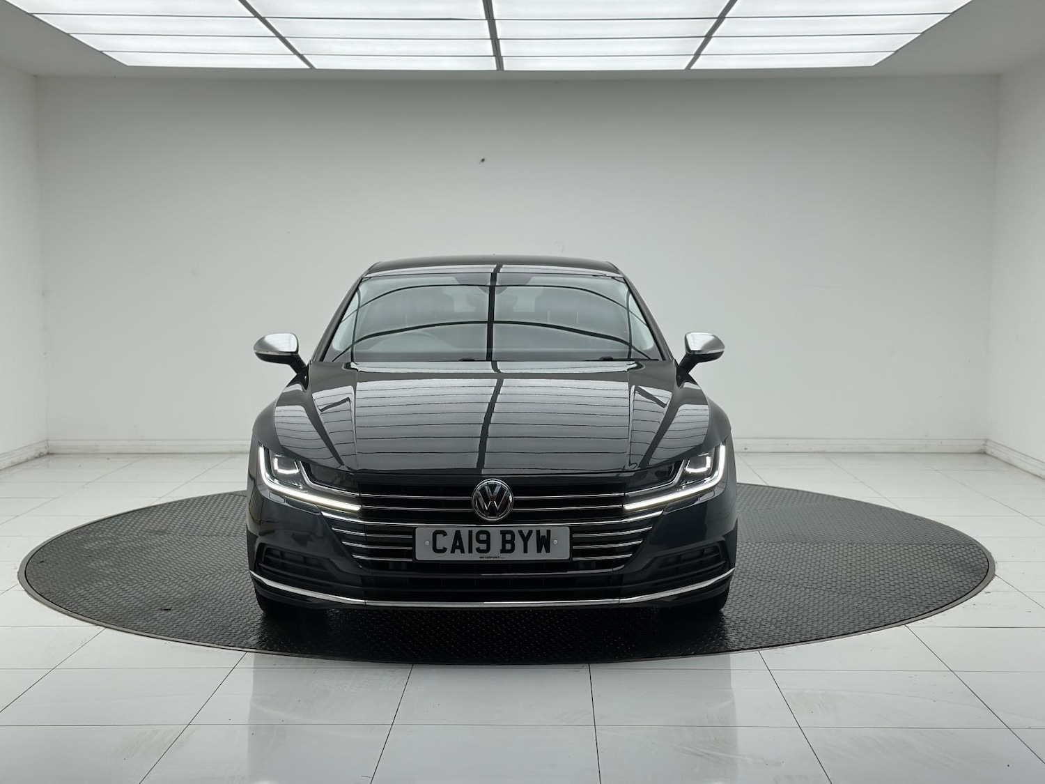 Used Volkswagen Arteon 2019 for sale - 76750286: Photo 2