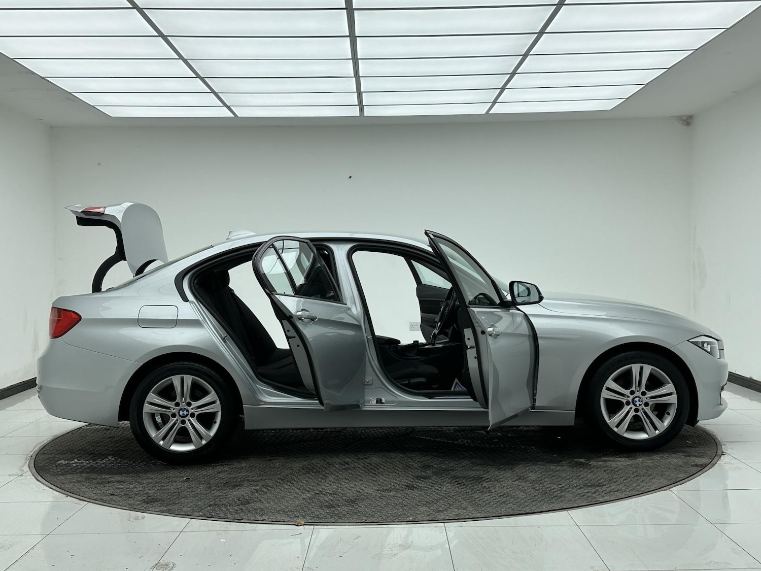 Used BMW 3 Series 2013 for sale - 78152961: Photo 11