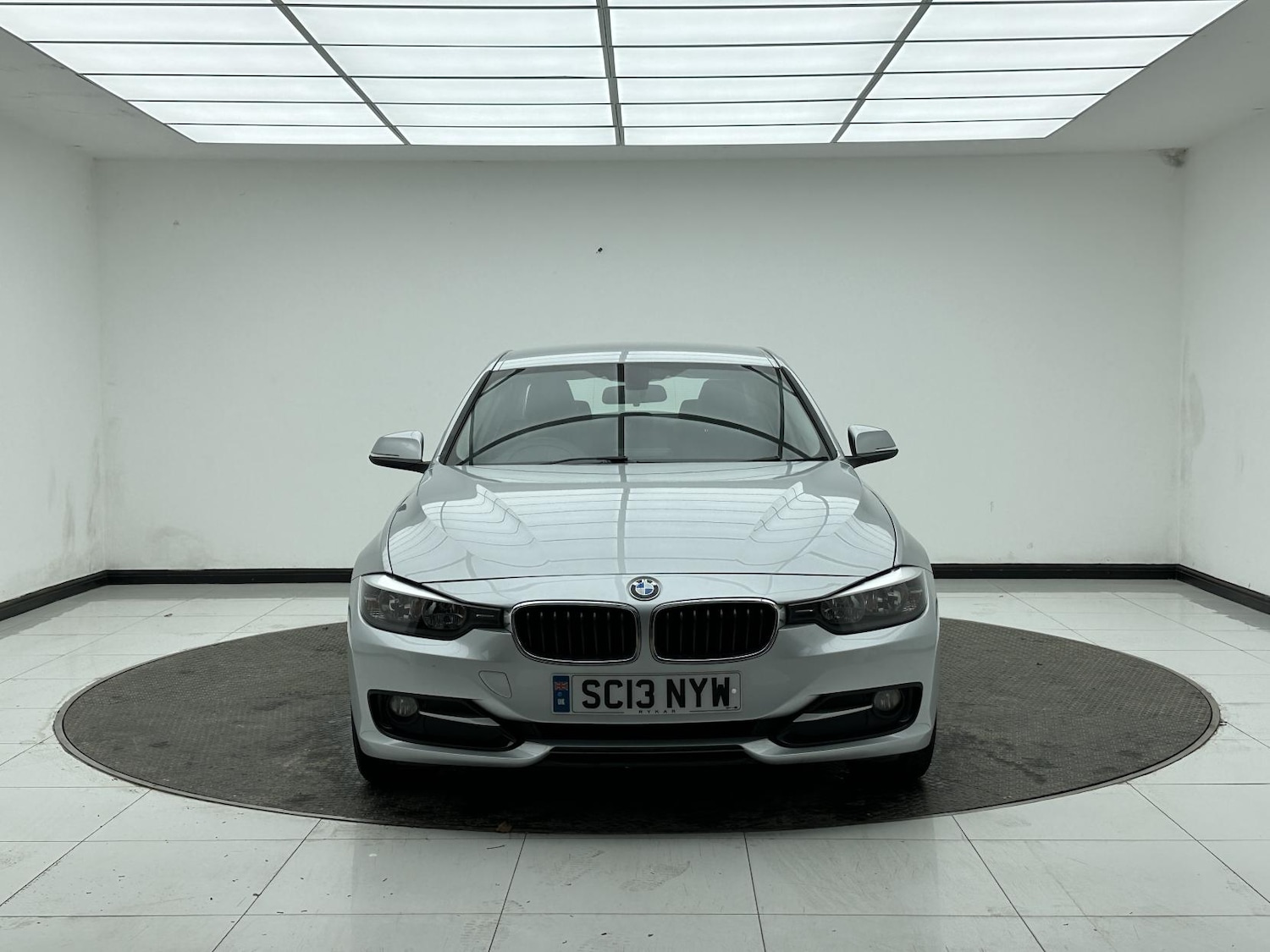 Used BMW 3 Series 2013 for sale - 78152961: Photo 2