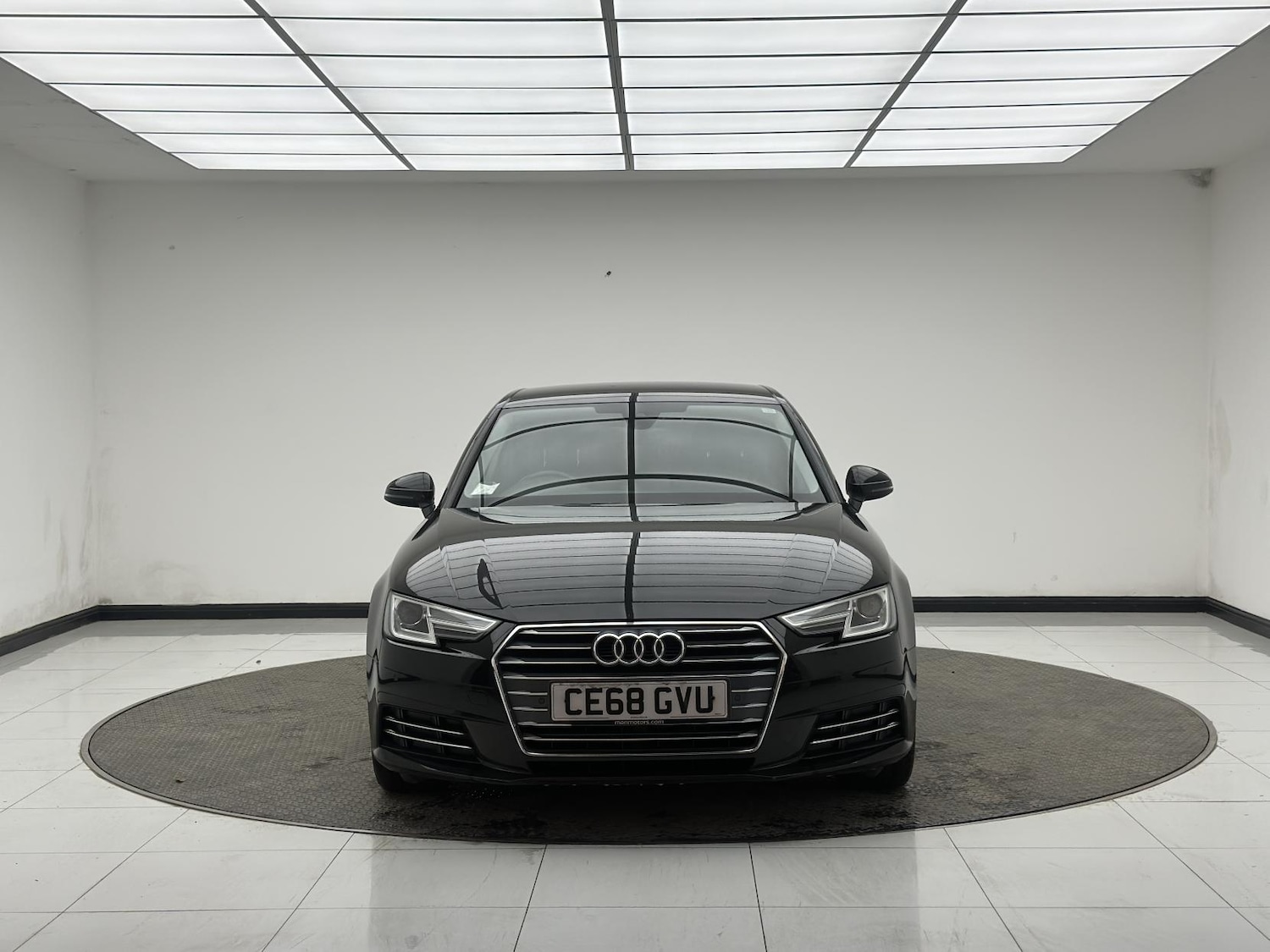 Used Audi A4 2018 for sale - 77950907: Photo 2