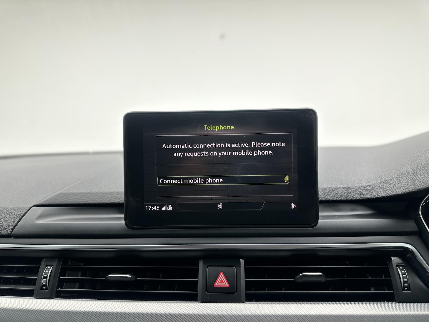 Used Audi A4 2018 for sale - 77950907: Photo 43