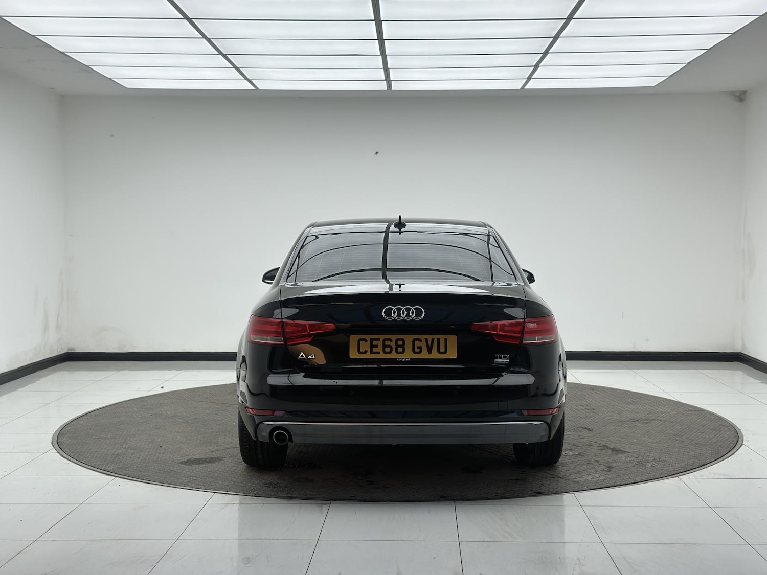 Used Audi A4 2018 for sale - 77950907: Photo 6