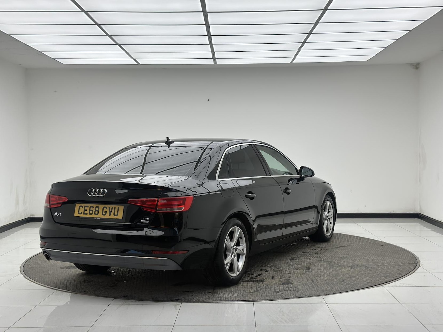 Used Audi A4 2018 for sale - 77950907: Photo 7