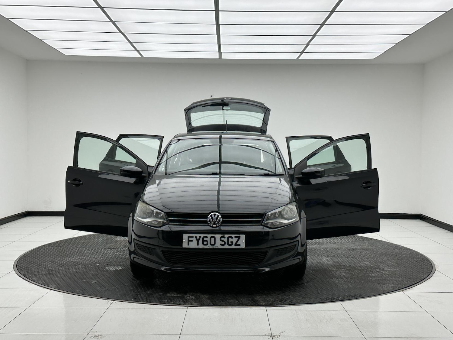 Used Volkswagen Polo 2010 for sale - 76895164: Photo 13