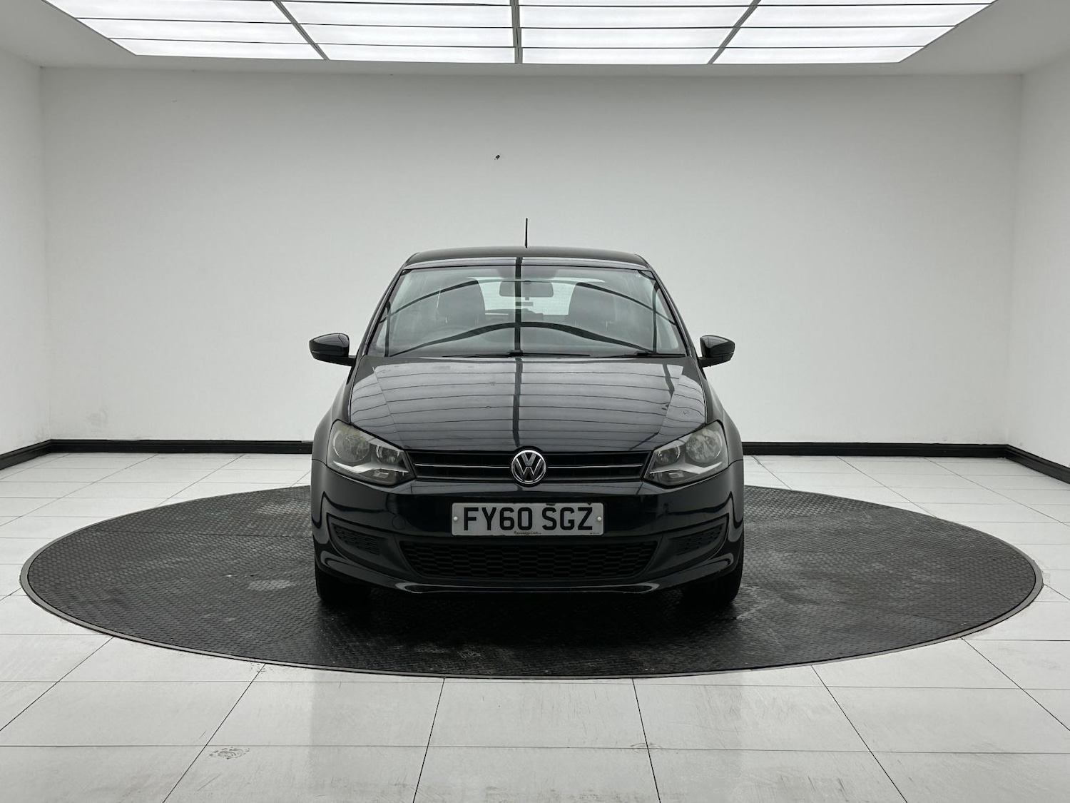 Used Volkswagen Polo 2010 for sale - 76895164: Photo 2