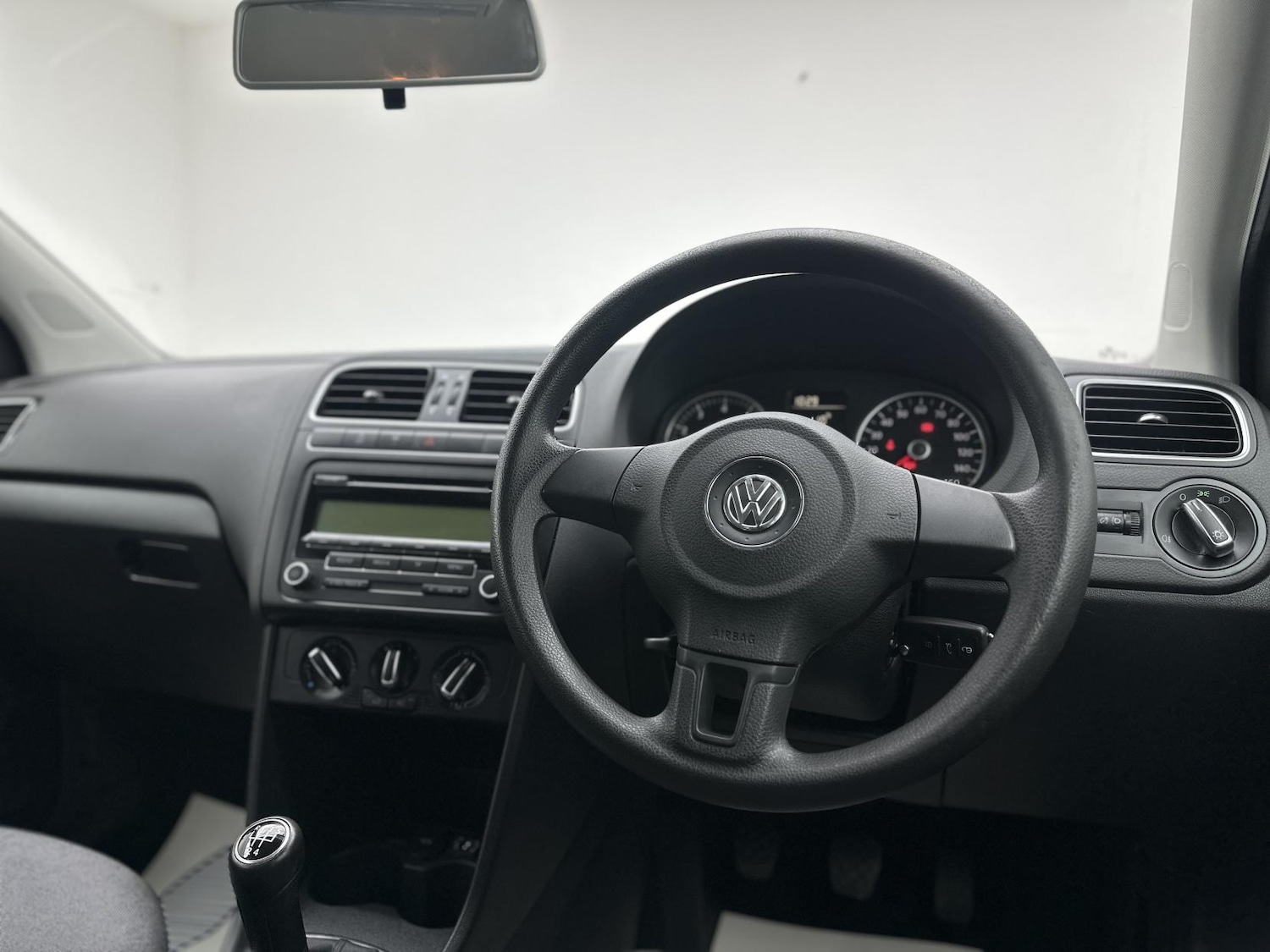 Used Volkswagen Polo 2010 for sale - 76895164: Photo 23