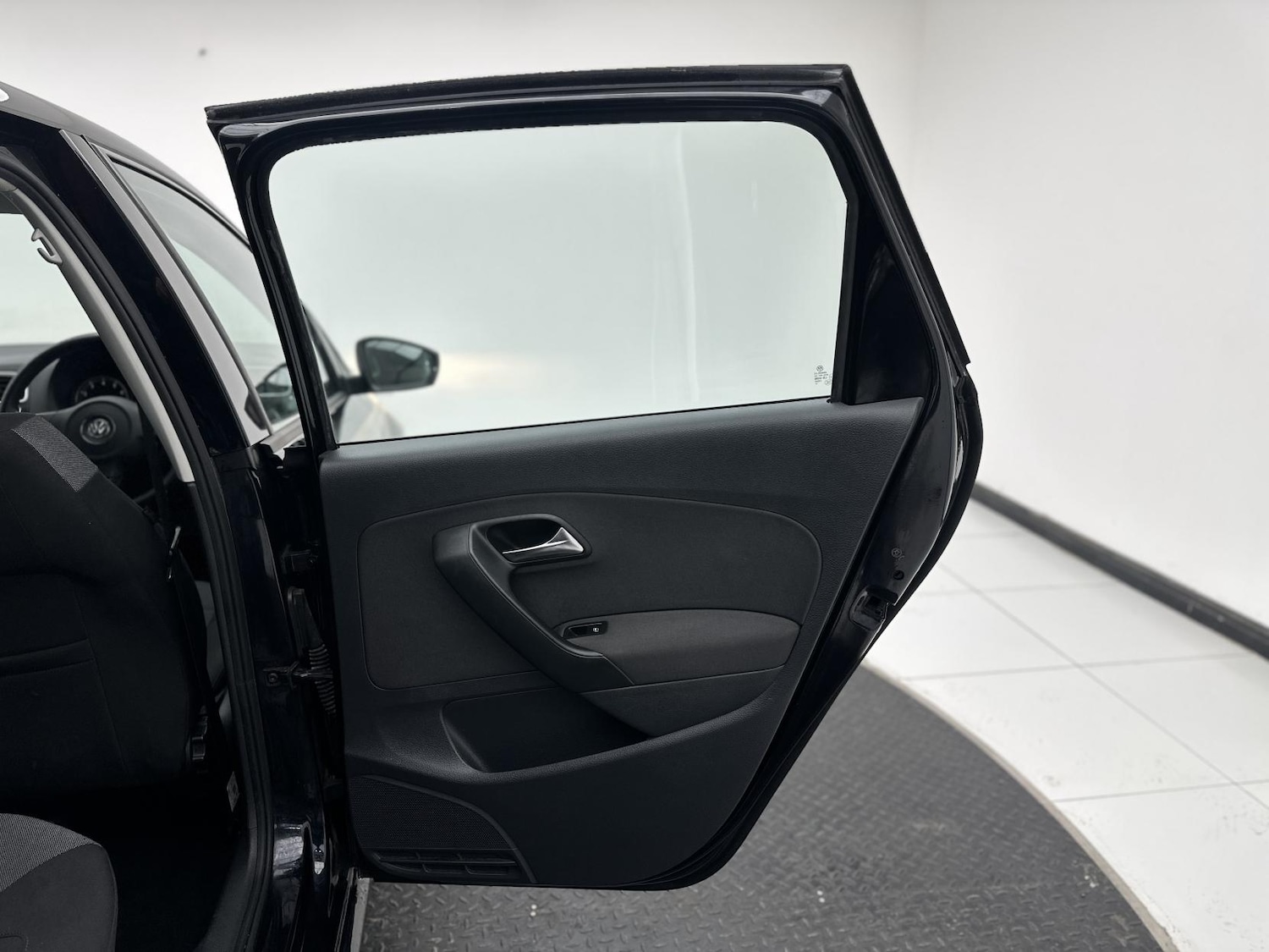 Used Volkswagen Polo 2010 for sale - 76895164: Photo 26