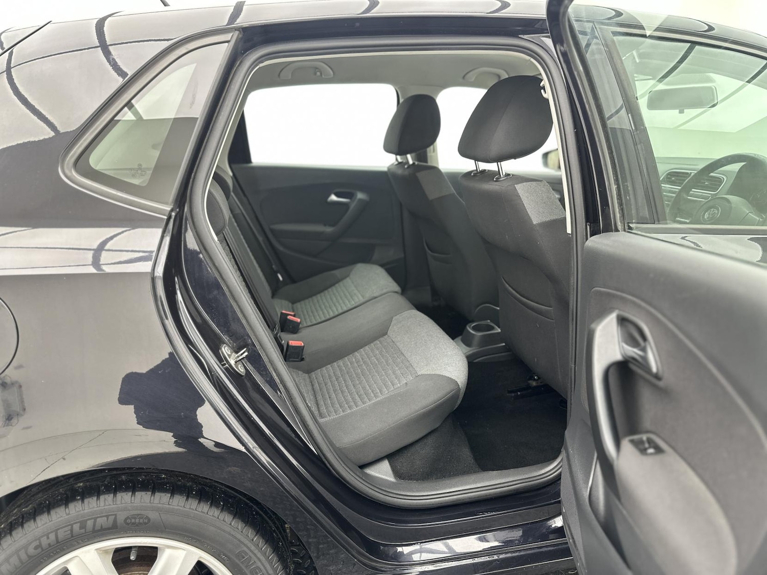 Used Volkswagen Polo 2010 for sale - 76895164: Photo 27