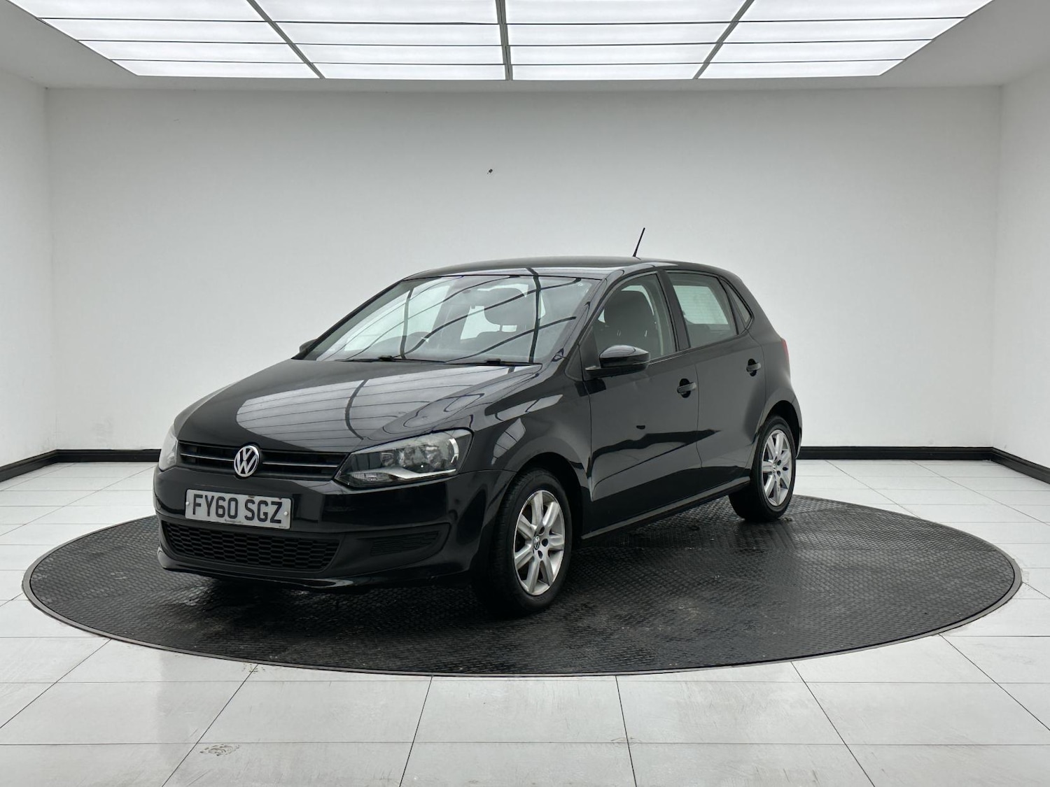 Used Volkswagen Polo 2010 for sale - 76895164: Photo 3
